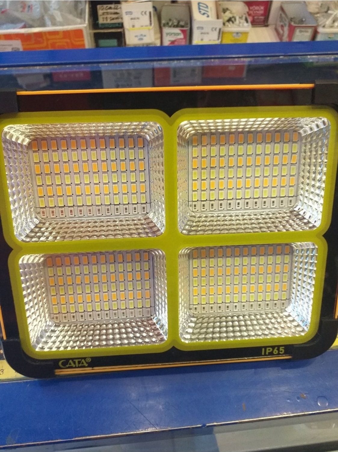 Güneş Enerjili Solar 200W LED Projektör Taşınabilir Sarı Beyaz ve Çakar Işık Lamba