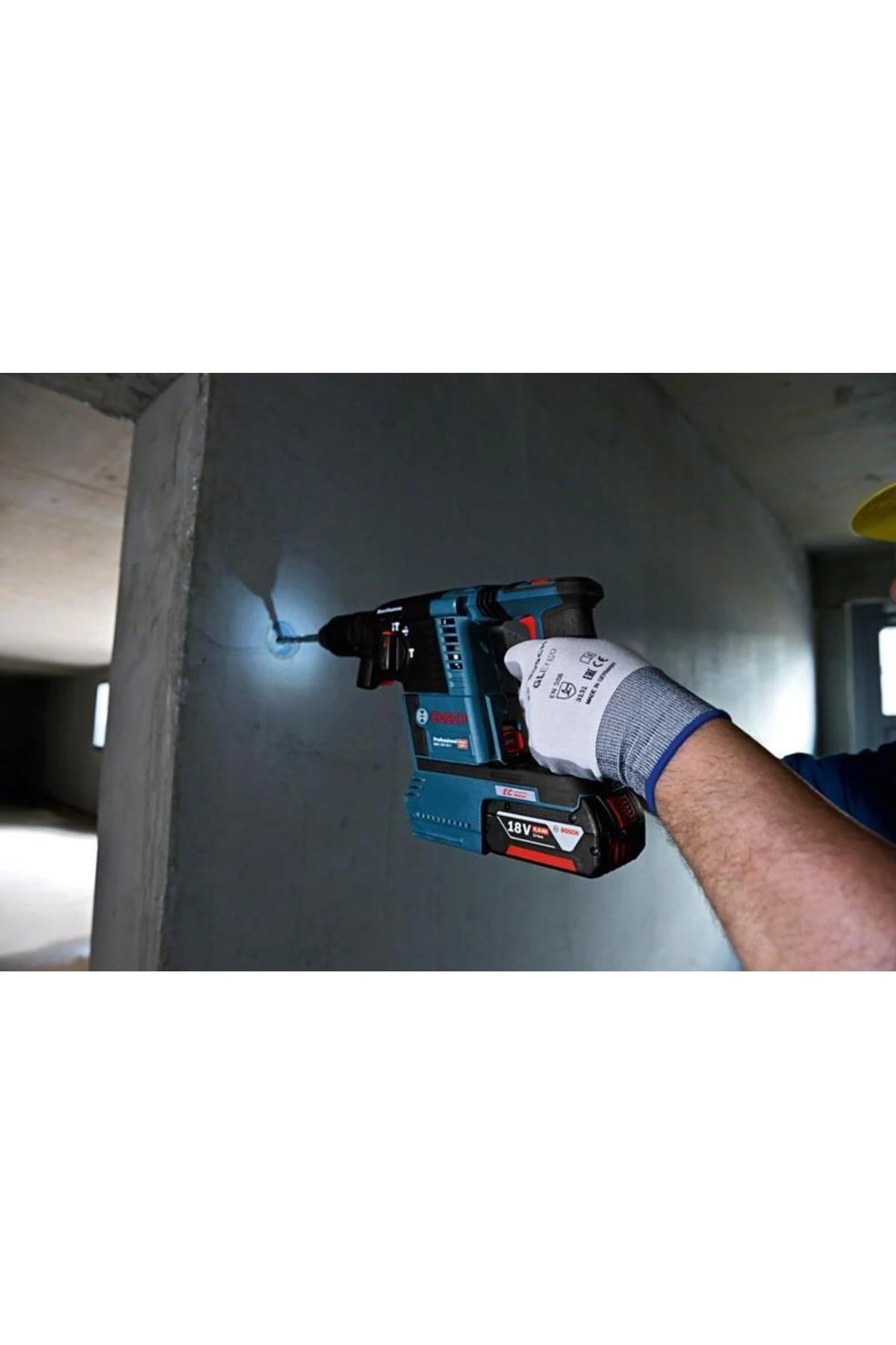 GBH 18V-26 1x4 Ah ProCore Akülü Kırıcı Delici Bez Çantalı