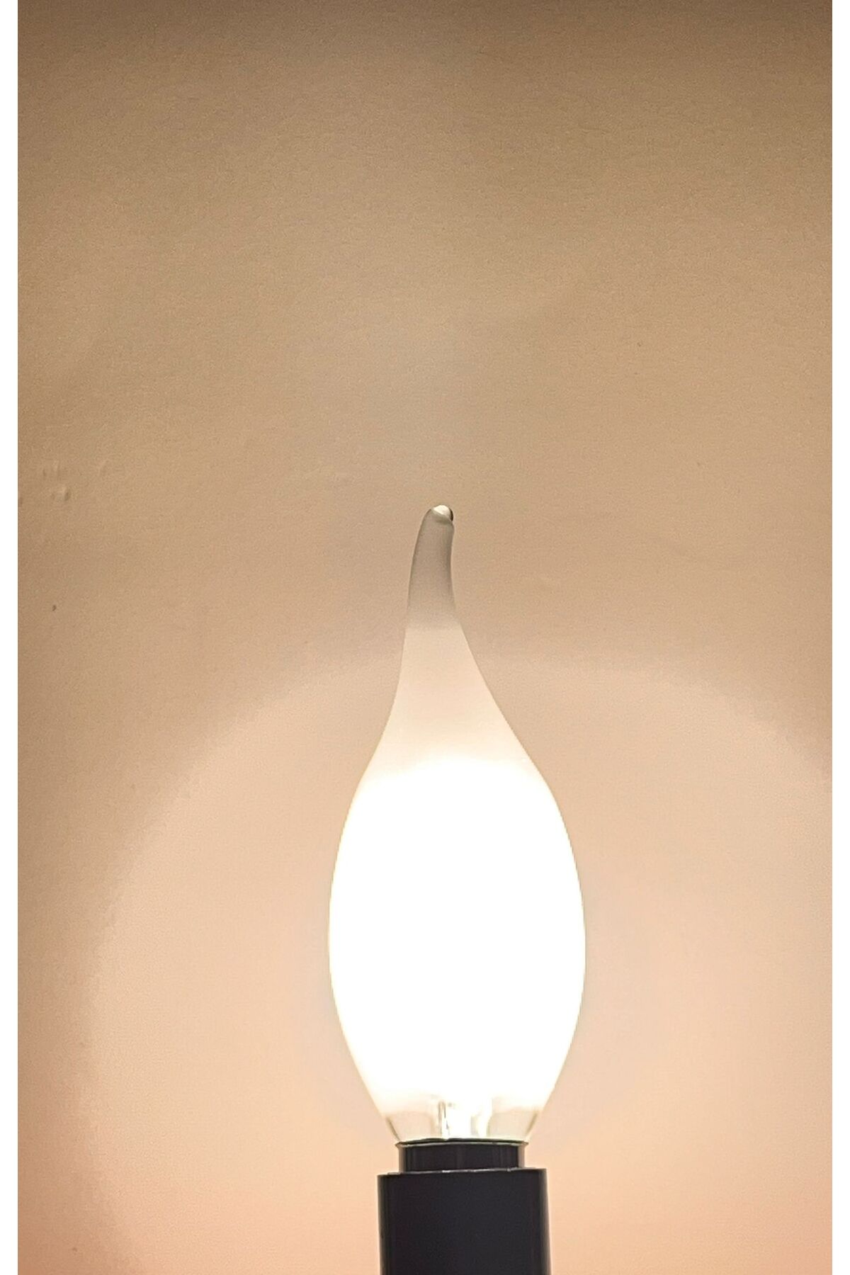 4 WATT E14 DUYLU  DİMMERLİ BUZ CAMLI  2700 KELVİN SARI IŞIK  KIVRIK BUJİ LED AMPUL