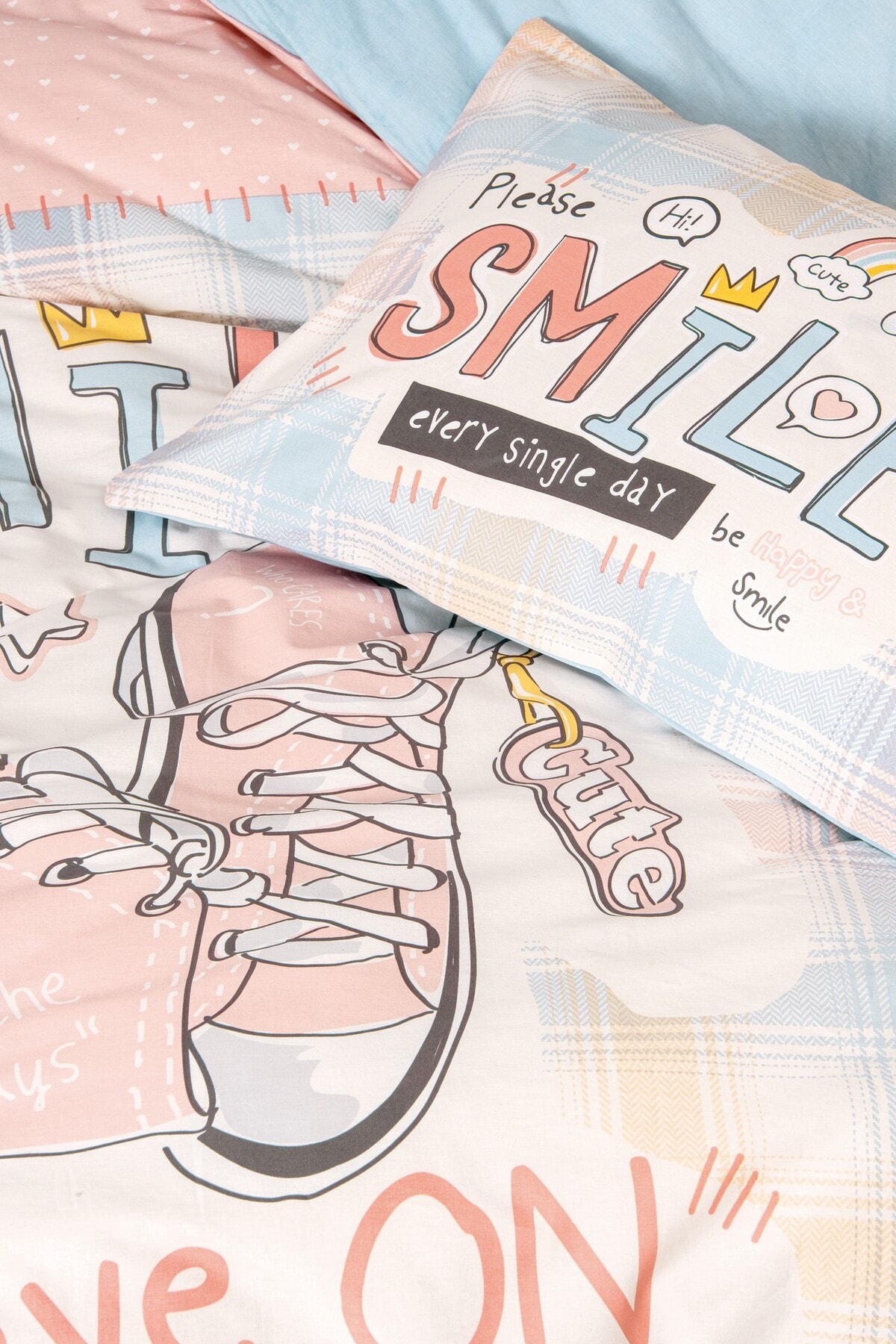 Genç Odası Tek Kişilik Lastikli Çarşaflı Nevresim Takımı Smile Mint