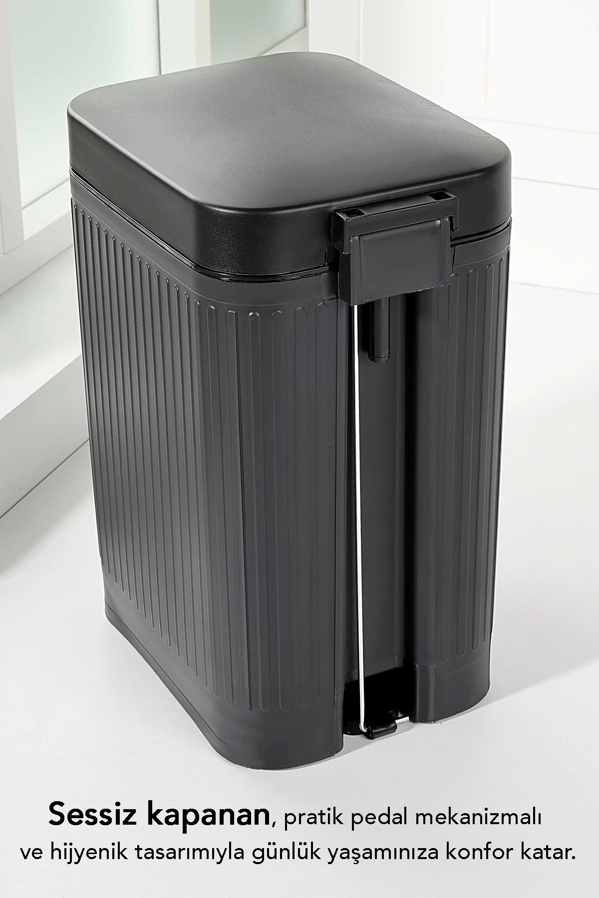 10 Lt Pedallı Sessiz Çöp Kovası - Yavaş Kapanır Amortisörlü Kapak Banyo Mutfak Çöp Kovası Siyah