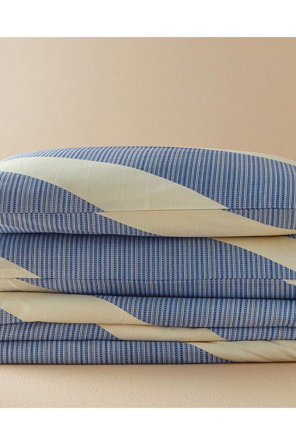 Geomodern Kolay Ütülenir Çift Kişilik Nevresim Takımı 200x220 Cm Lacivert