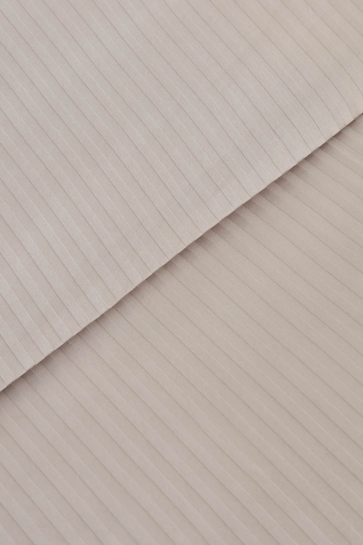 White Collection Vessa Çift Kişilik Çizgili Saten Nevresim Takımı Açık Gri