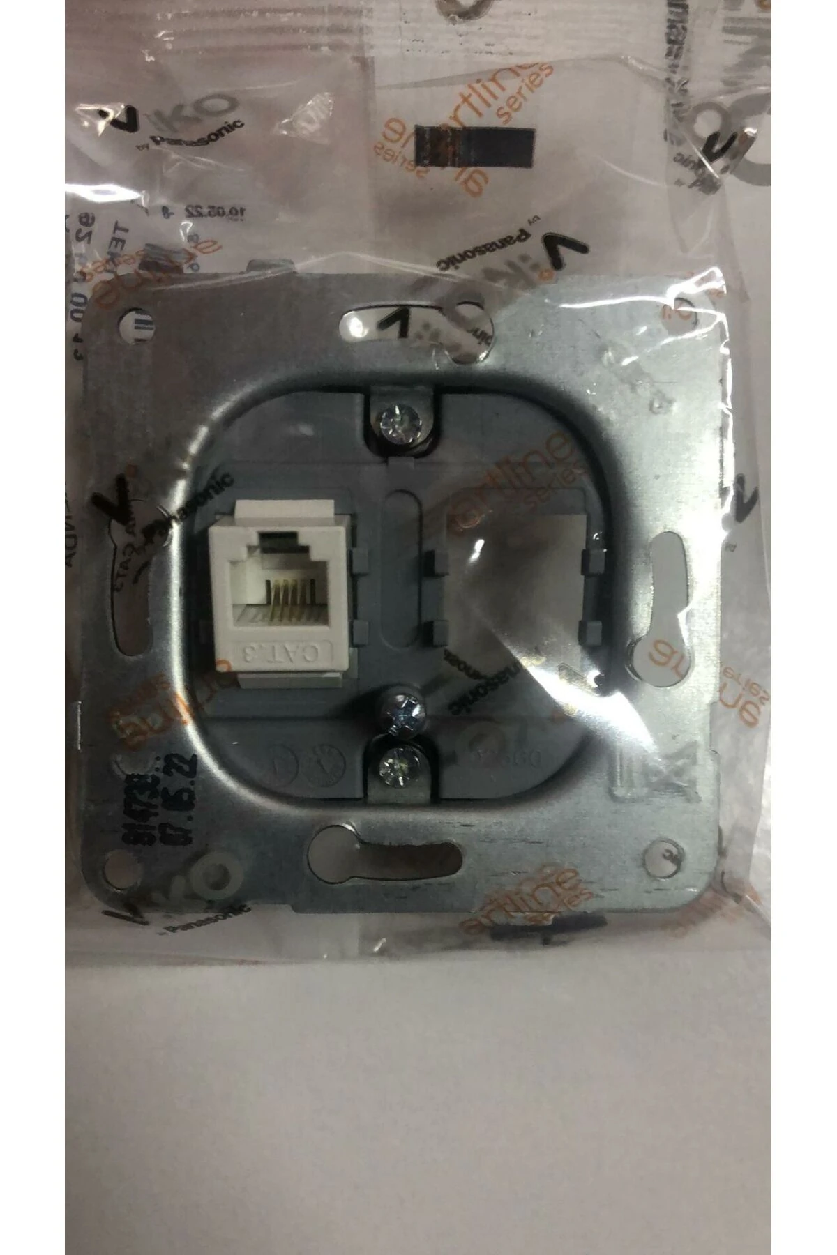 ARTLINE DATA PRİZİ CAT 6 MEKANIZMASI FÜME