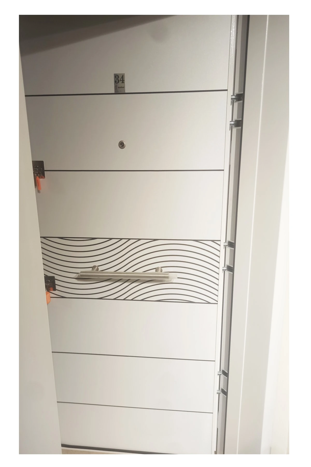 Çelik Kapı, Beyaz Çelik Kapı, Tırnaklı Çelik Kapı, Gizli Ayarlı Kasa Çelik Kapı Sol Açılım