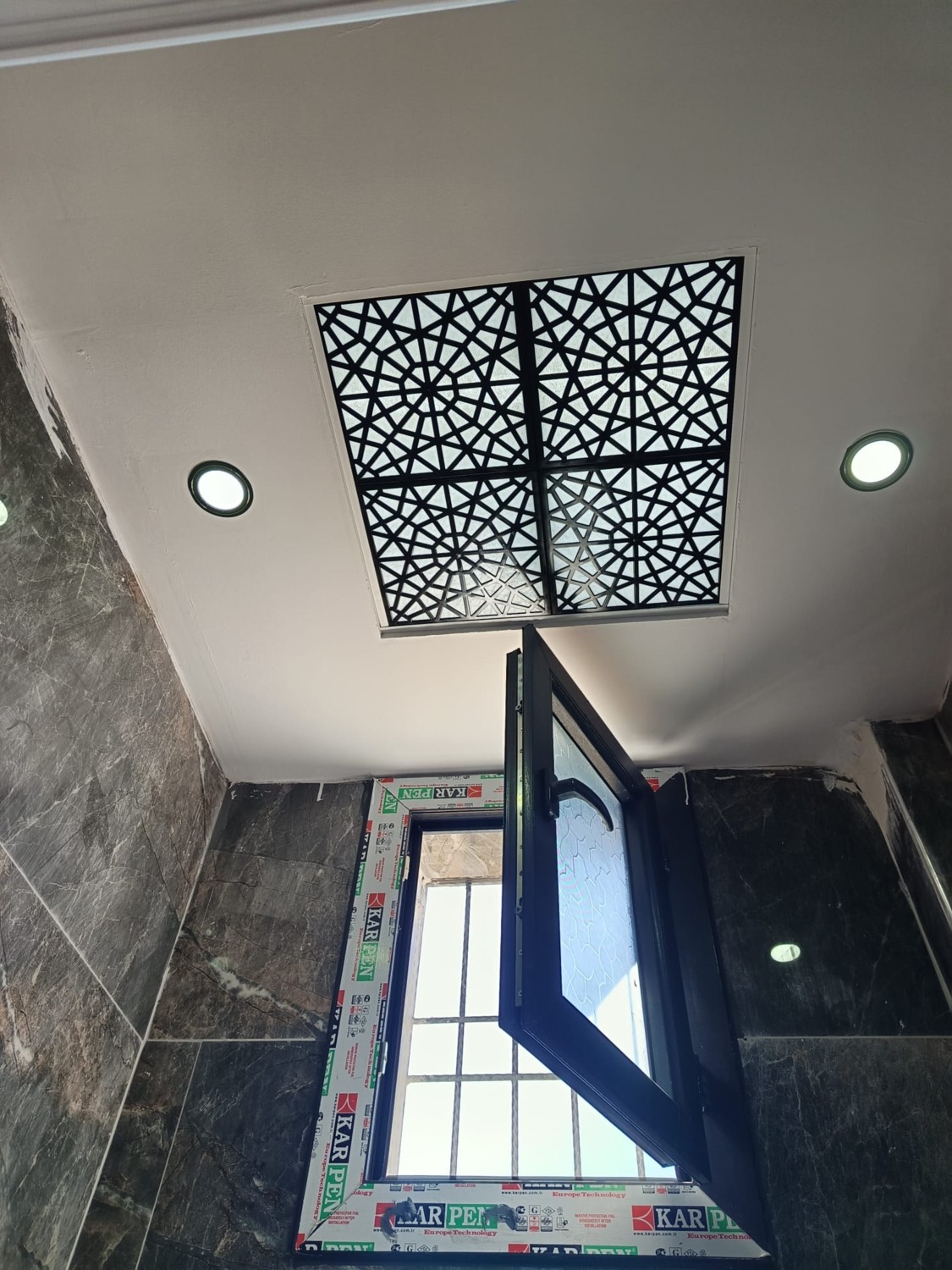 Dekoratif Asma Tavan Paneli Selçuklu Modeli 30X30 Clip-In Panel
