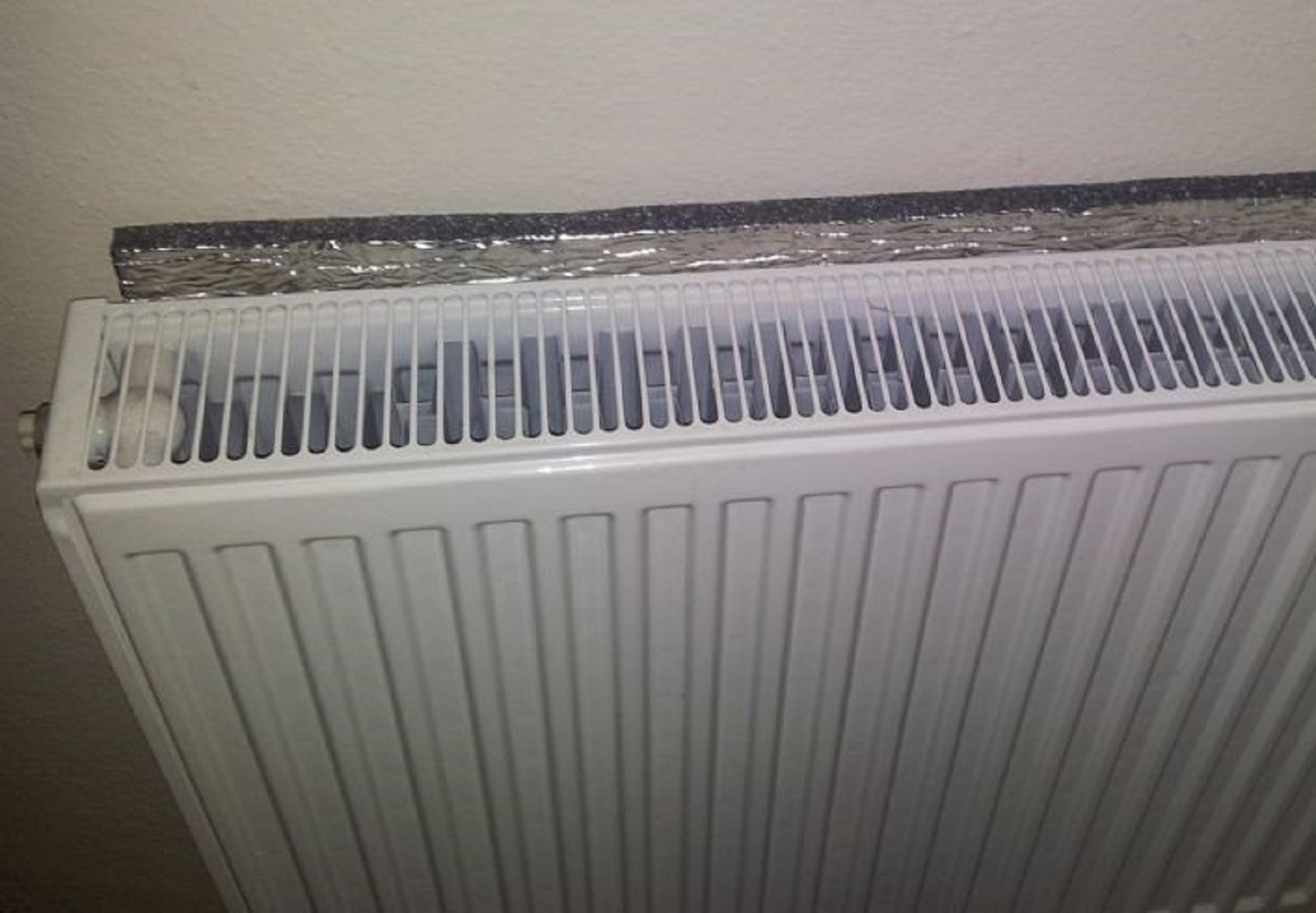 Kalorifer Arkalığı Petek Arkası Yalıtım Levhası Radyatör Isı Sıcaklık Kaybı Önleyici Yönlendirici Tasarruf Plakası Plaka Panel 5'li