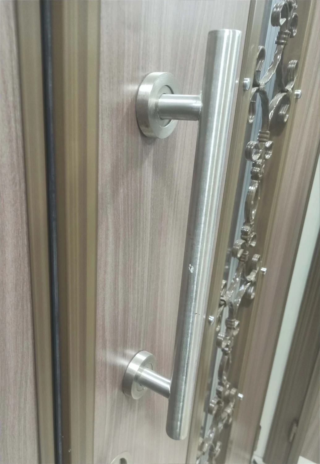 Çelik Kapı, Eskitme Kasalı Kabartmalı Model Apartman Giriş Kapısı, Dış Mekan Kapısı