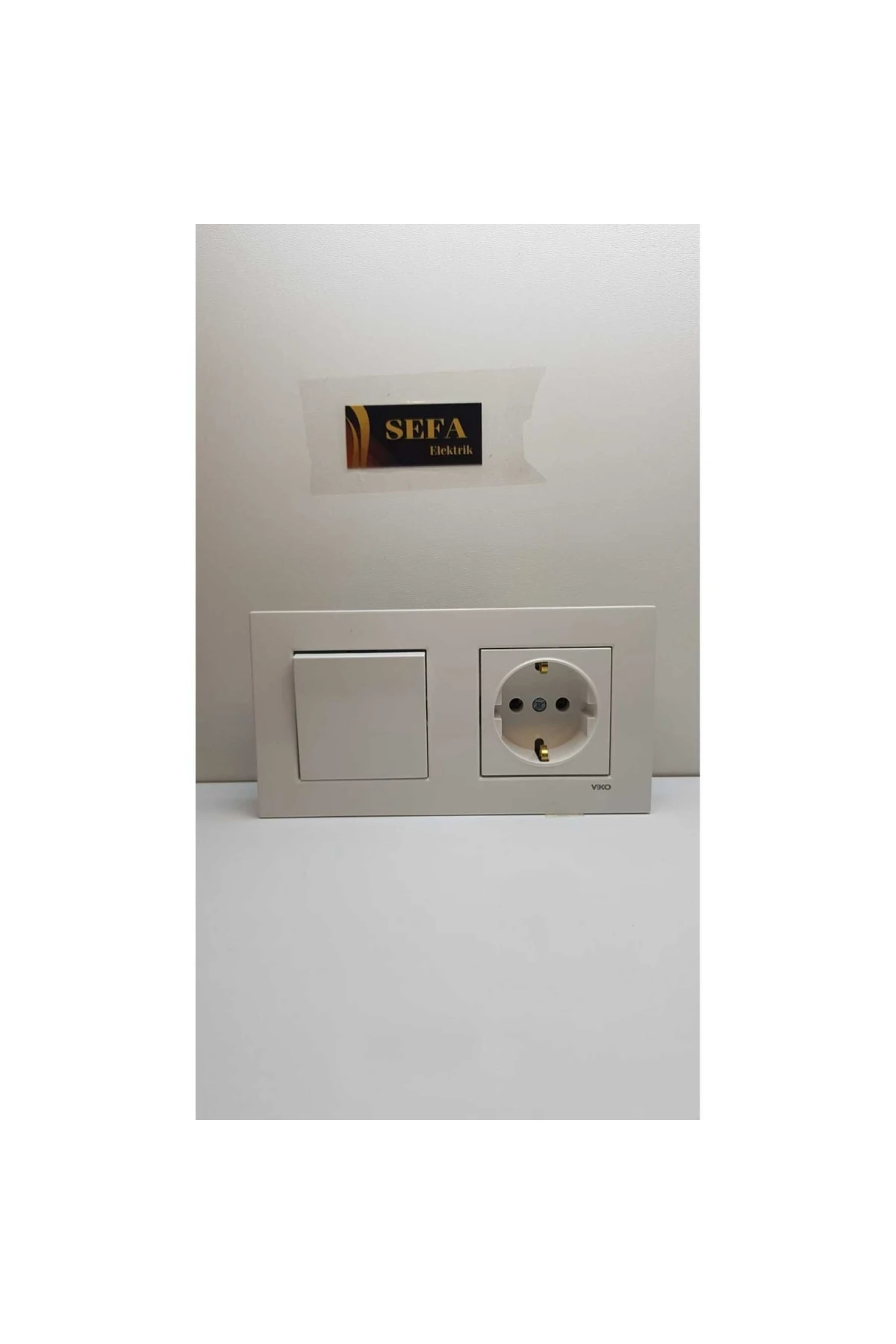 ANAHTAR TOPRAKLI PRİZ ÇERÇEVELİ İKİLİ TAKIM BEYAZ  KARRE