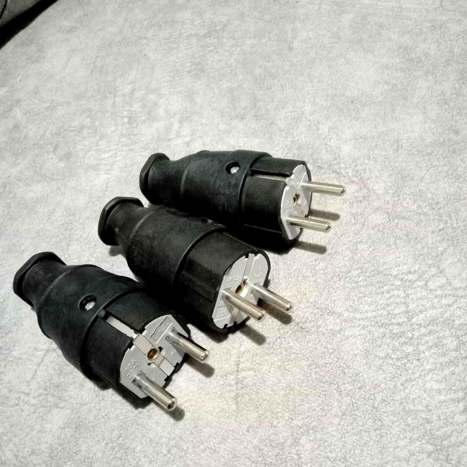 3 Adet Kauçuk Erkek Fiş
