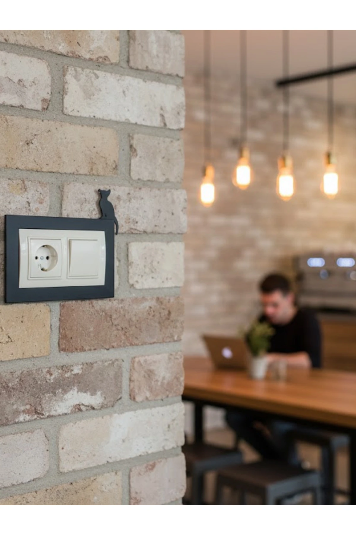 Minimalist Kedi Silüeti Priz Süsü | Modern Dekoratif Priz Çerçevesi | Duvar Süsü