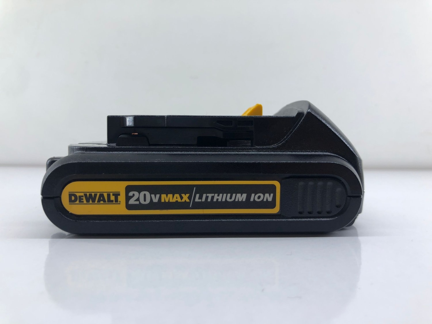 DEWALT 20V 1.3AH Li-Ion Akü