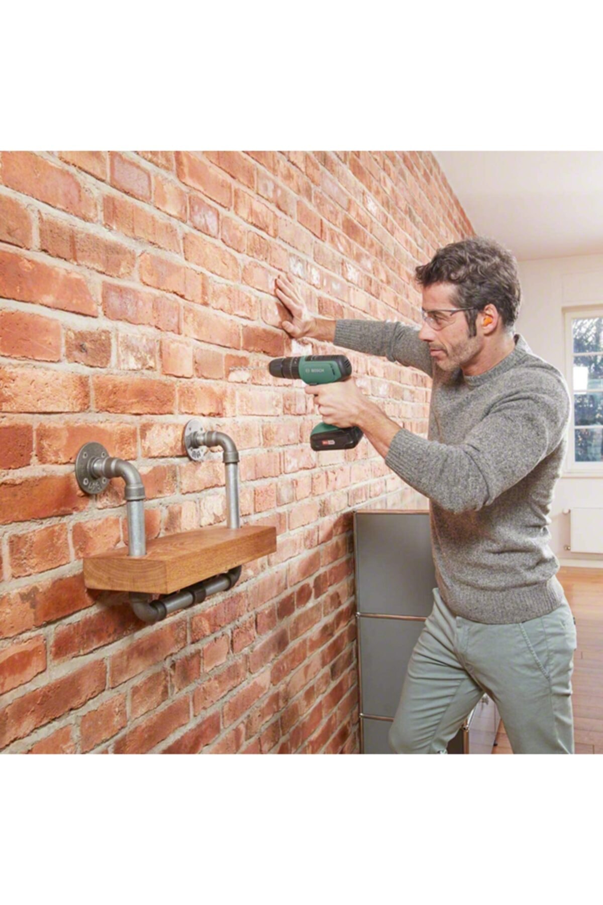 BOSCH Universalımpact Çift Akülü Darbeli Vidalama 18v (2x 1,5ah) Şarjlı Matkap