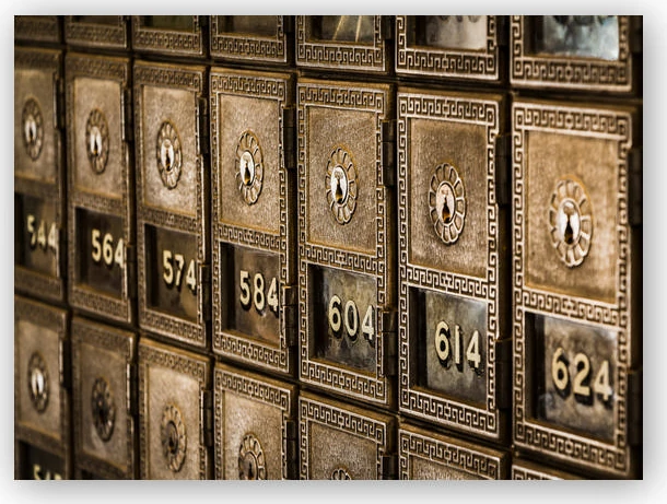 Ahşap Tablo Posta Kutuları Yakın Çekim