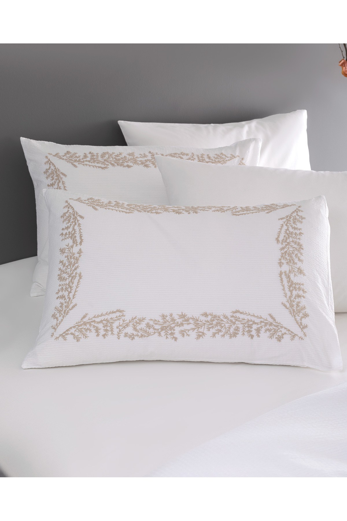 Linda King Size %100 Pamuk Nakışlı Yıkamalı Gofre Nevresim Takımı - Beyaz/Bej