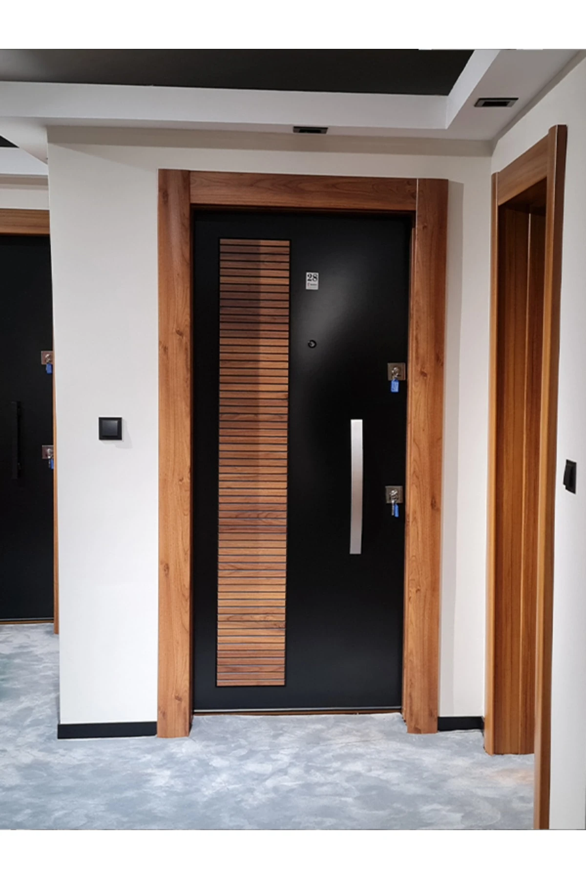 Celik Kapi Ahşap Kaplama Kasalı Kabartmalı Model Daire Kapısı, Çelik Kapı, Villa Kapısı Sağ