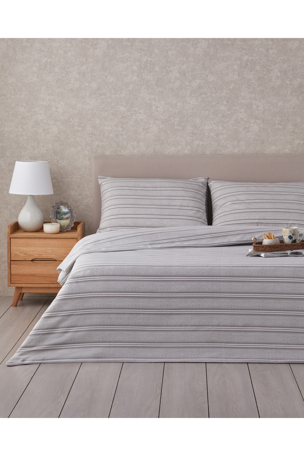 Sleek Lines Kolay Ütülenir Çift Kişilik Nevresim Takımı 200x220 cm Gri