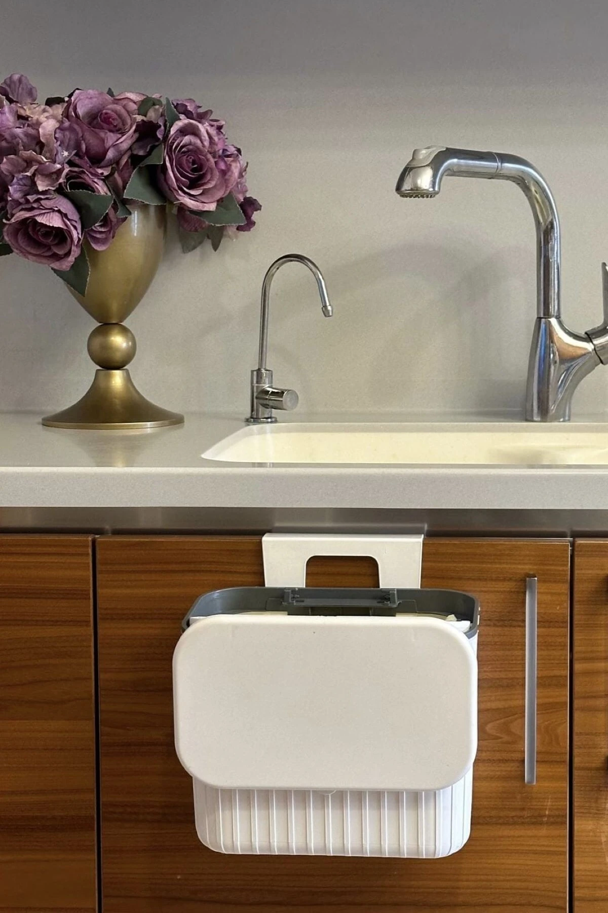 Askılı Çöp Kovası- Beyaz- Çift Yönlü Kapaklı - 8 Litre