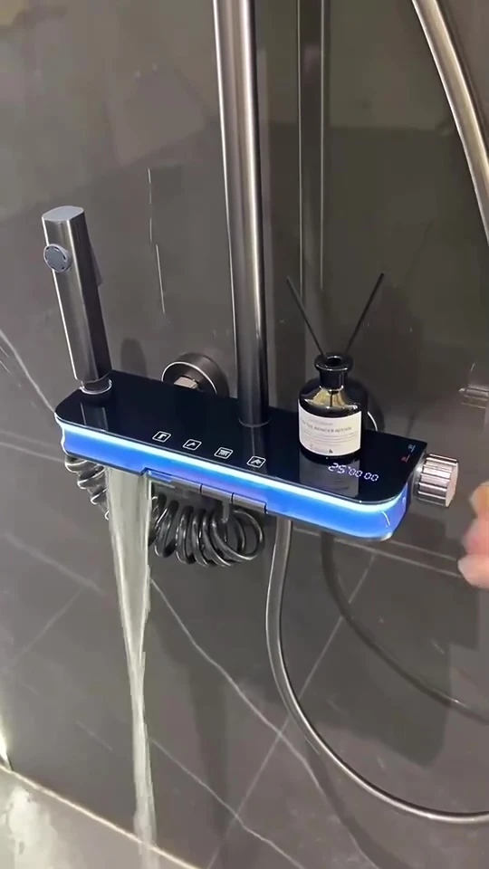 Aura-Dijital Led Göstergeli Piyano Tuşlu Termostatik Banyo Batarya Duş Sistemi Tepe Duş Seti