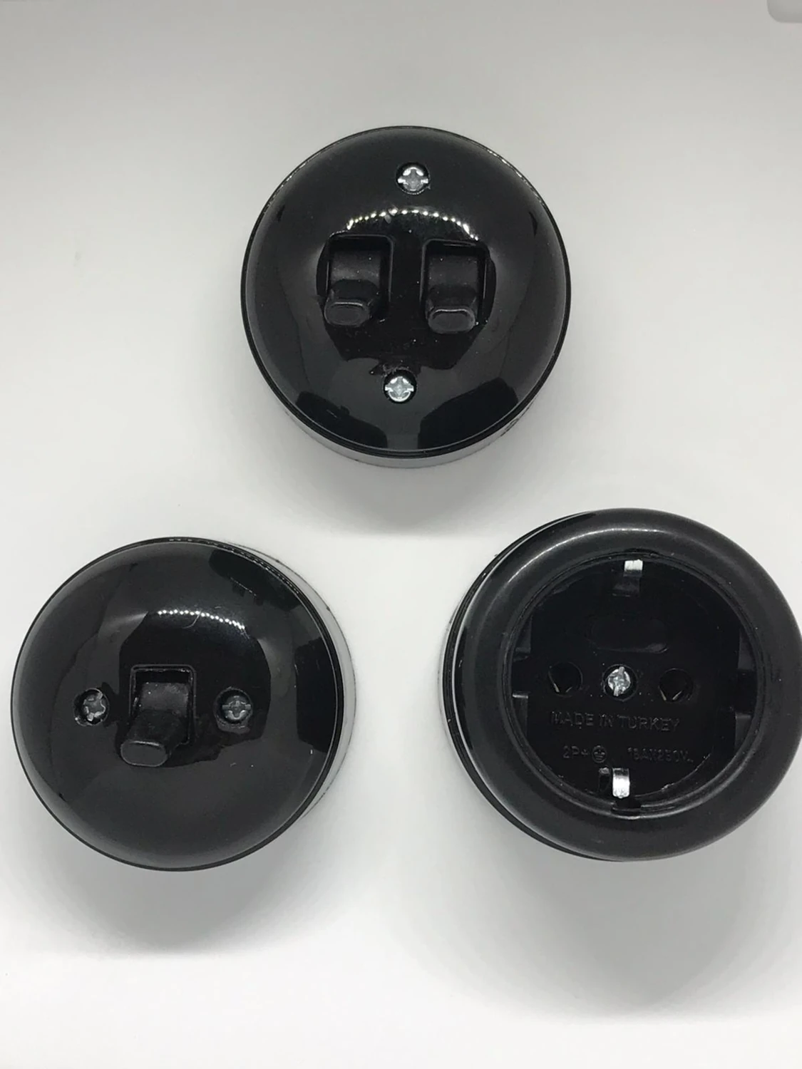 ELEKTRİKCİSİN Sıva Üstü Klasik Ikili Komütatör Anahtar, Siyah Renk Eski Model Ikili Anahtar