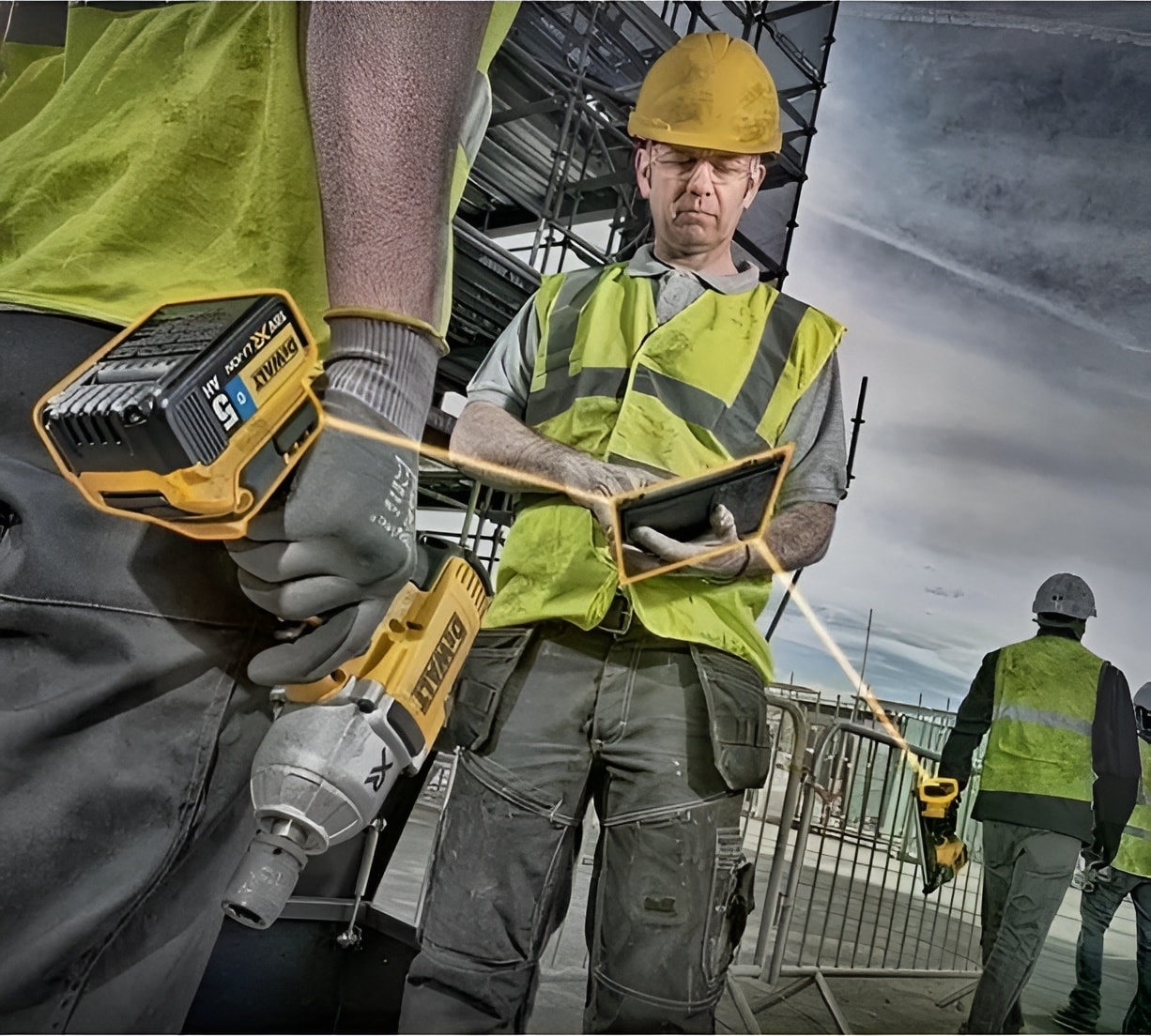 DEWALT DCF850-QW 18V 5.0AH Lı-Ion Xr Serisi Tek Bataryalı Profesyonel Kömürsüz Darbeli Tornavida SET2025 Üretim