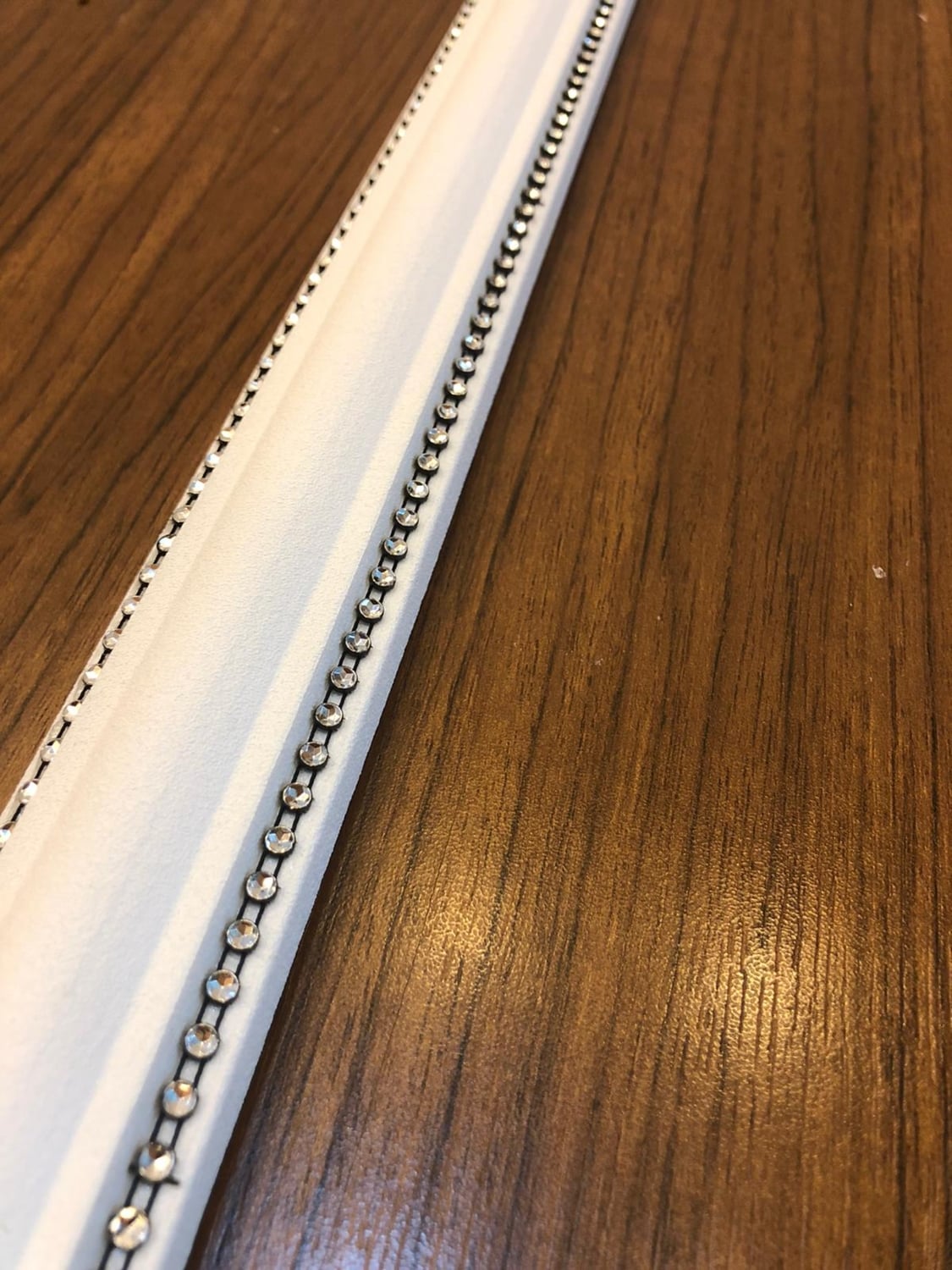 2 Şeritli Dekoratif Siyah Taşlı Strafor Köpük Çıta Kartonpiyer - 1 Metre
