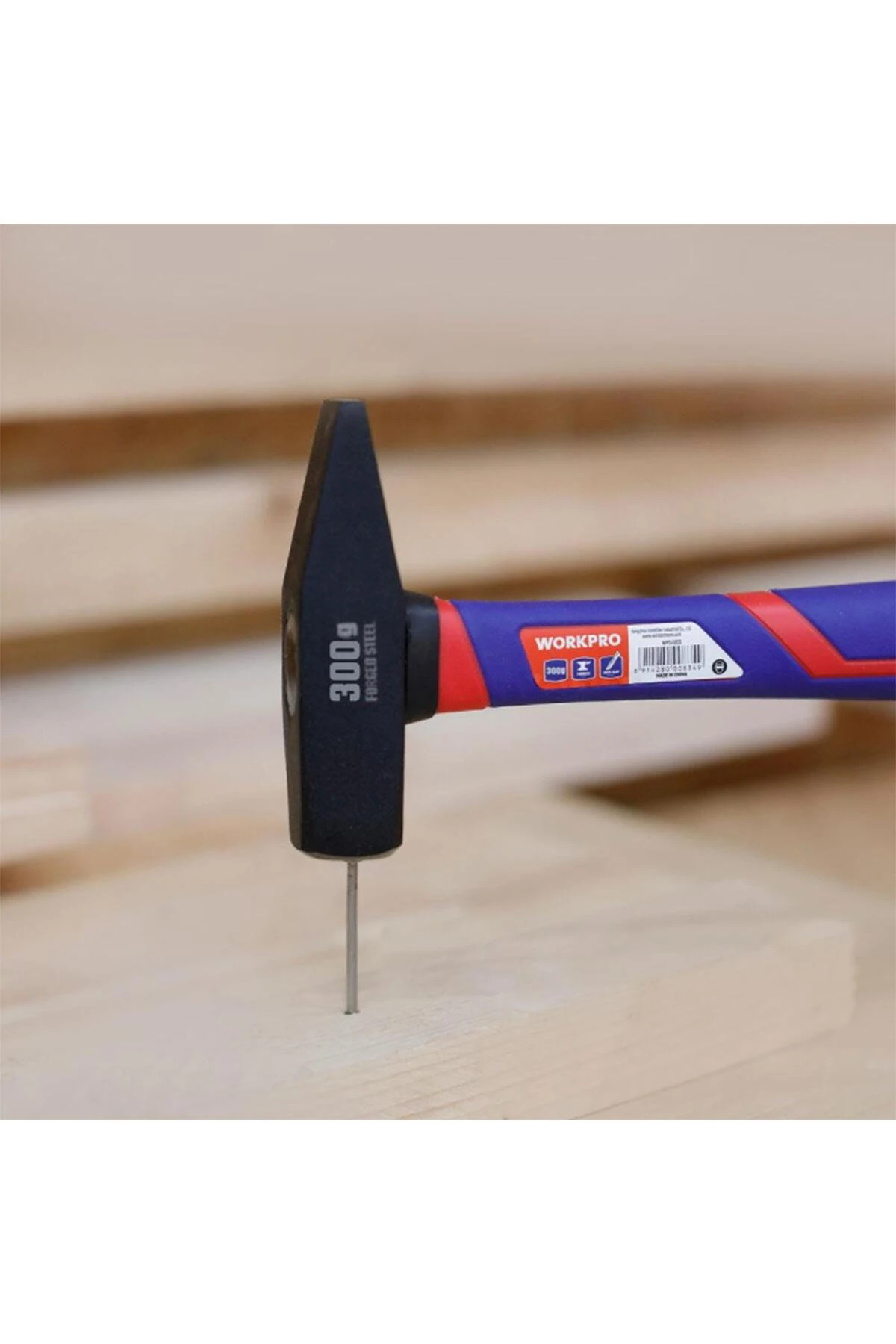 WP241022 300Gr Fiberglas Saplı Çekiç