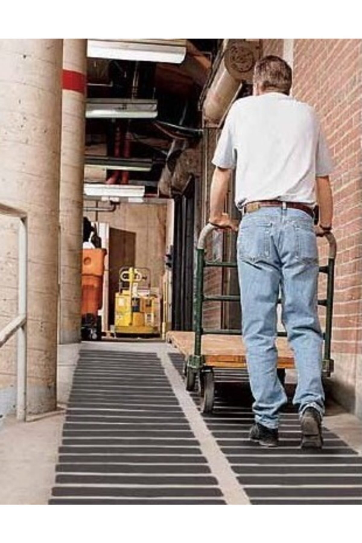 610 Safety Walk Genel Amaçlı Kaydırmaz Bant 25mm X 18 Metre 610 Sf Kaydırmaz 25mmx18m