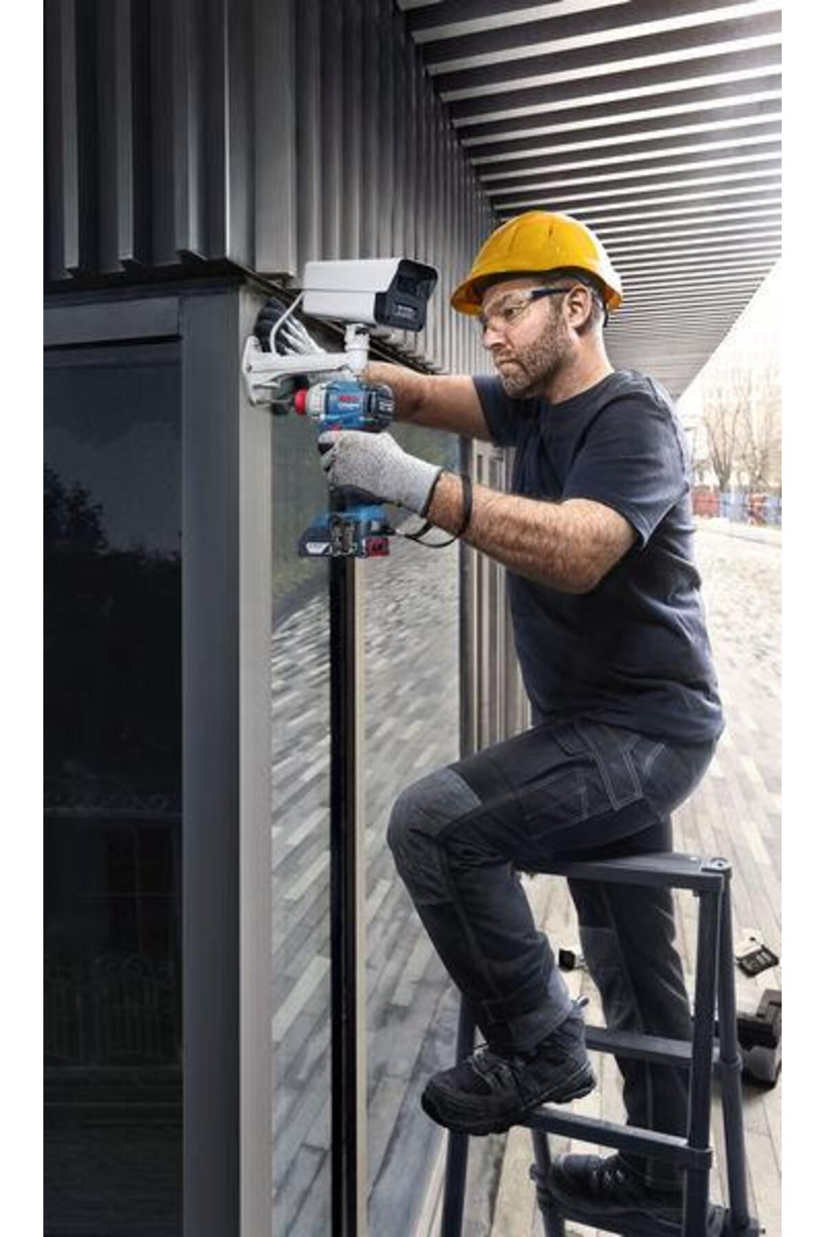 BOSCH 2'li Darbeli Vidama ve Matkap Akülü Set GDX 18V-285+GSB 185-LI 2x2 Ah 06019N2124