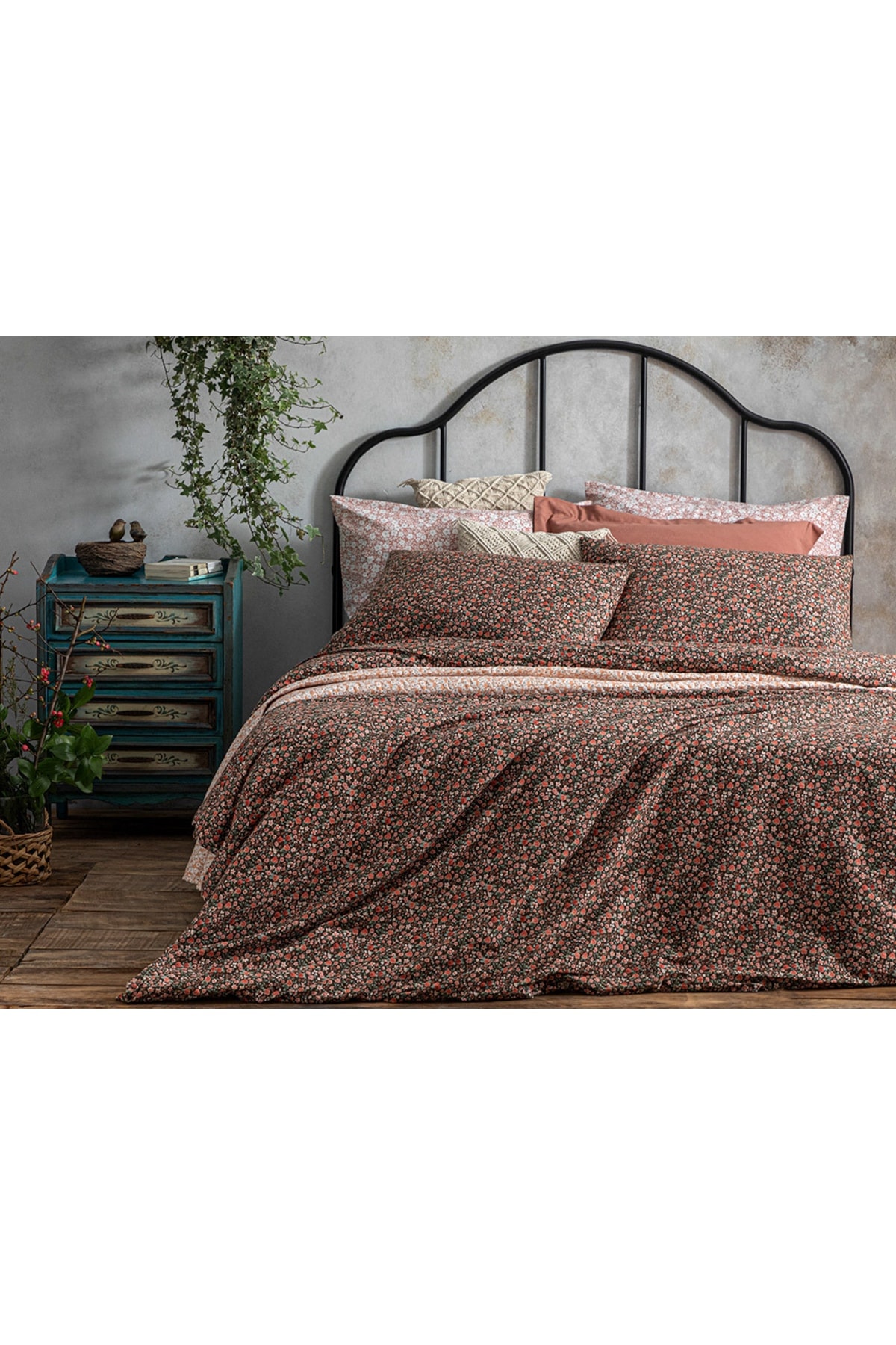 Floweret Pamuklu King Size Nevresim Seti 240x220 Cm Siyah