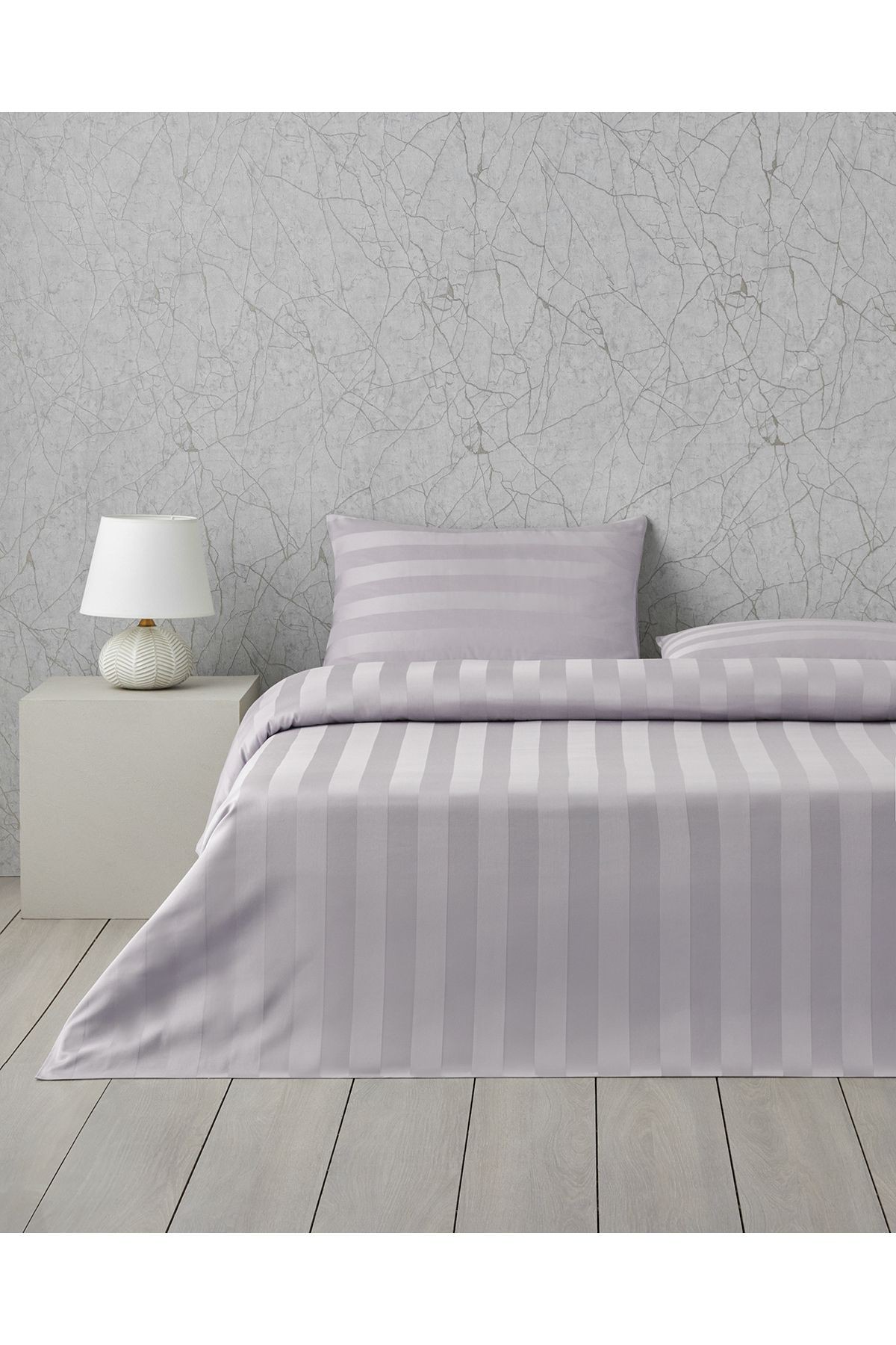 Deluxe Çizgili Pamuk Saten Çift Kişilik Nevresim Takımı 200x220 cm Açık Leylak