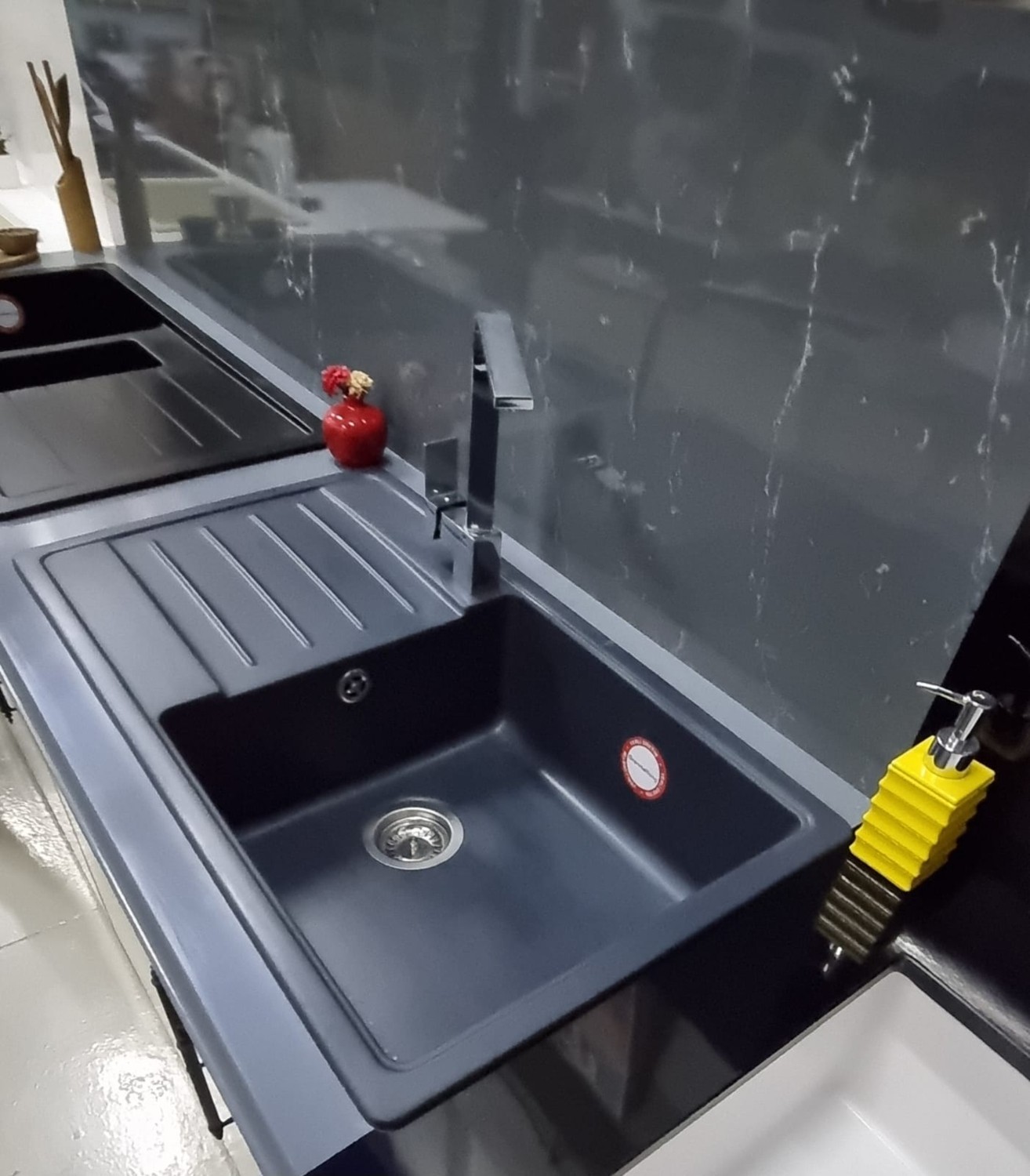 Granit Eviye Mega Geniş Hazne Antrasit 86x50 cm - Tek Göz Damlalıklı Mutfak Eviyesi