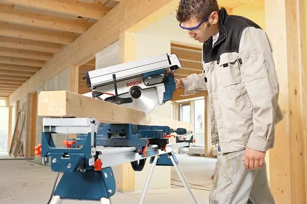 BOSCH Professional GTM 12 JL1800 Watt 305 Mm Üstten Tablalı, Gönye Kesme Makinası