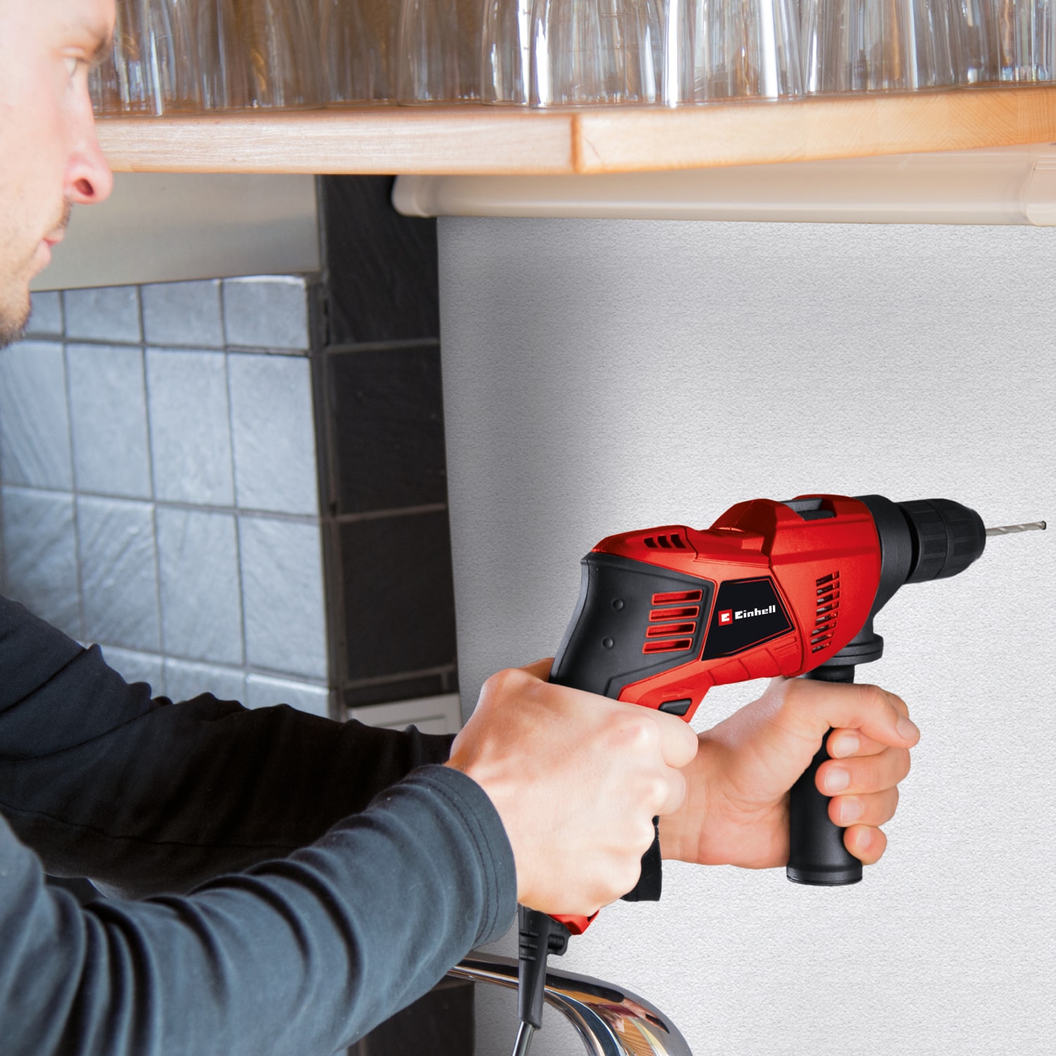 Darbeli Matkap TE-ID 500 E (550 W, hızlı mandren, devir ayarı, metal dişli kutusu, kademesiz ayarlanabilir delme derinliği mesnedi, 5 taş matkabı ucu dahil) - 4259610