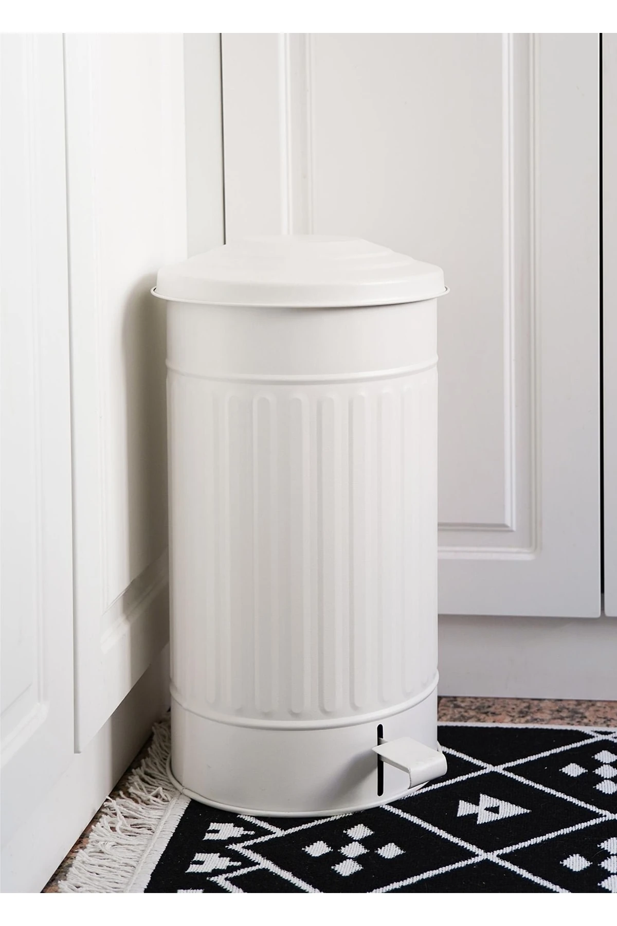 Çöp Kovası Mutfak Beyaz Gri Galvaniz 24 Lt Sml0026