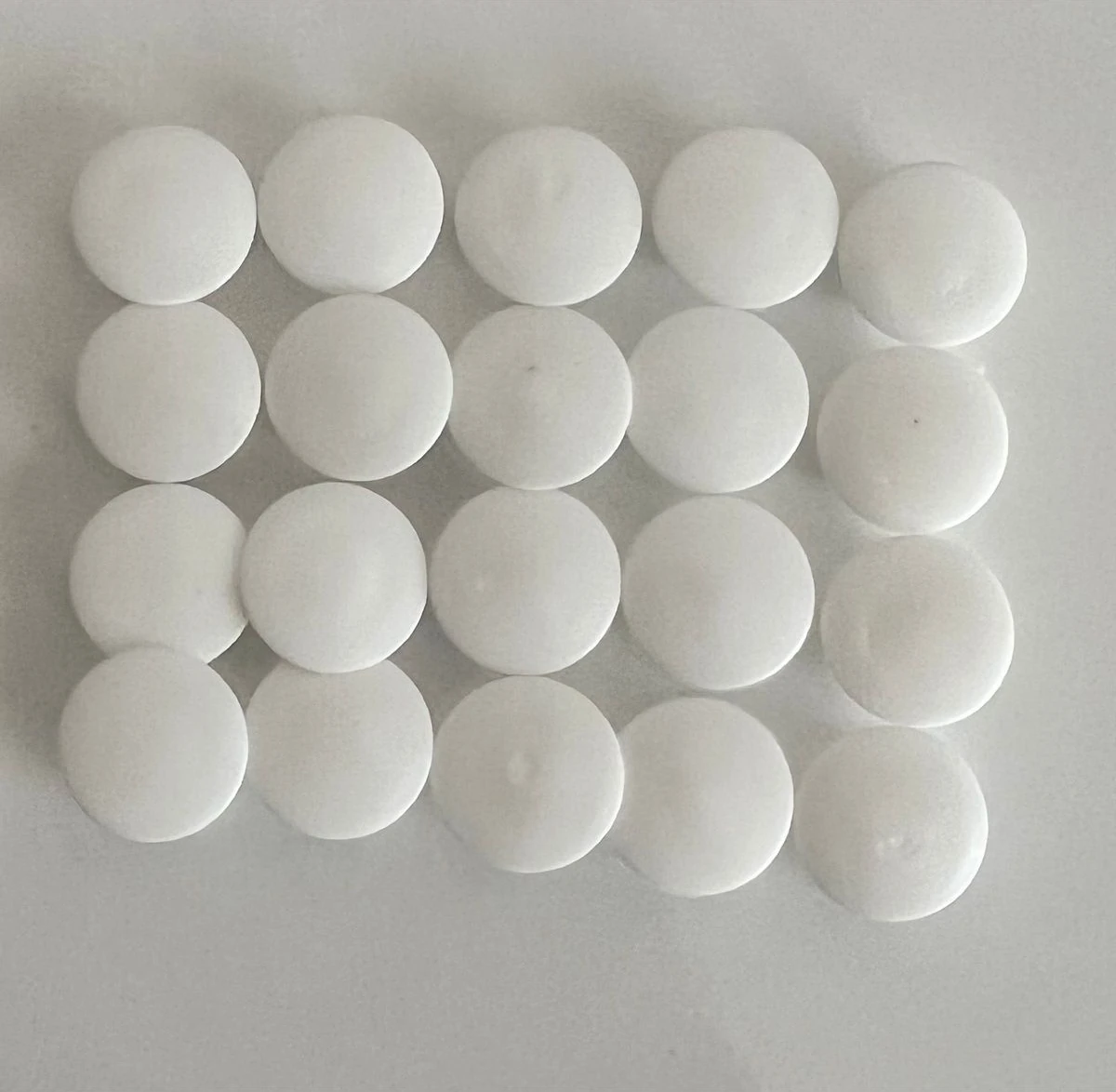 Çelik Kapı Vida Gizleme Tıpası - Beyaz Renk- 20 Adet