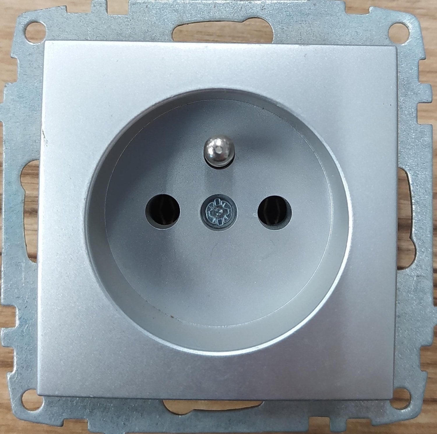 El-Bi Zena Metalik Gri Ups Priz Mekanizma