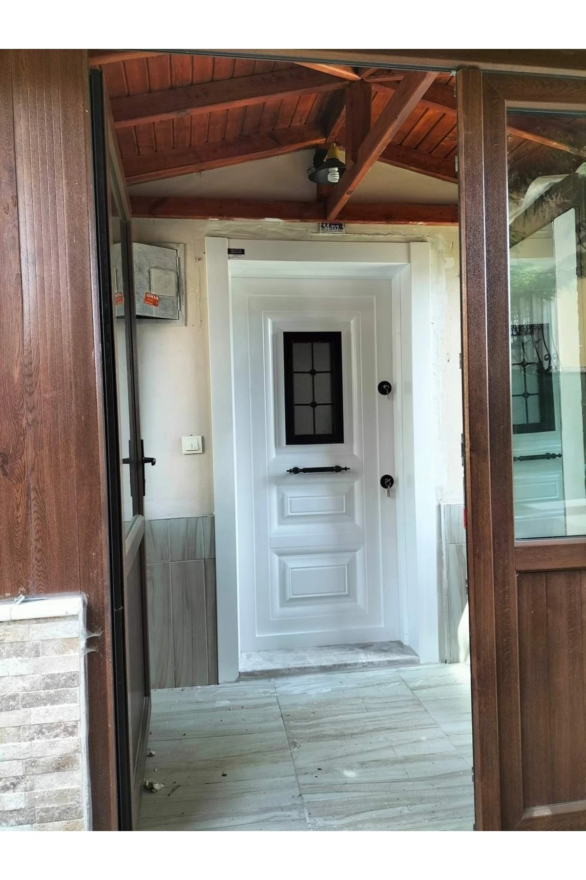 Camlı Lüx Çelik Kapı Sol