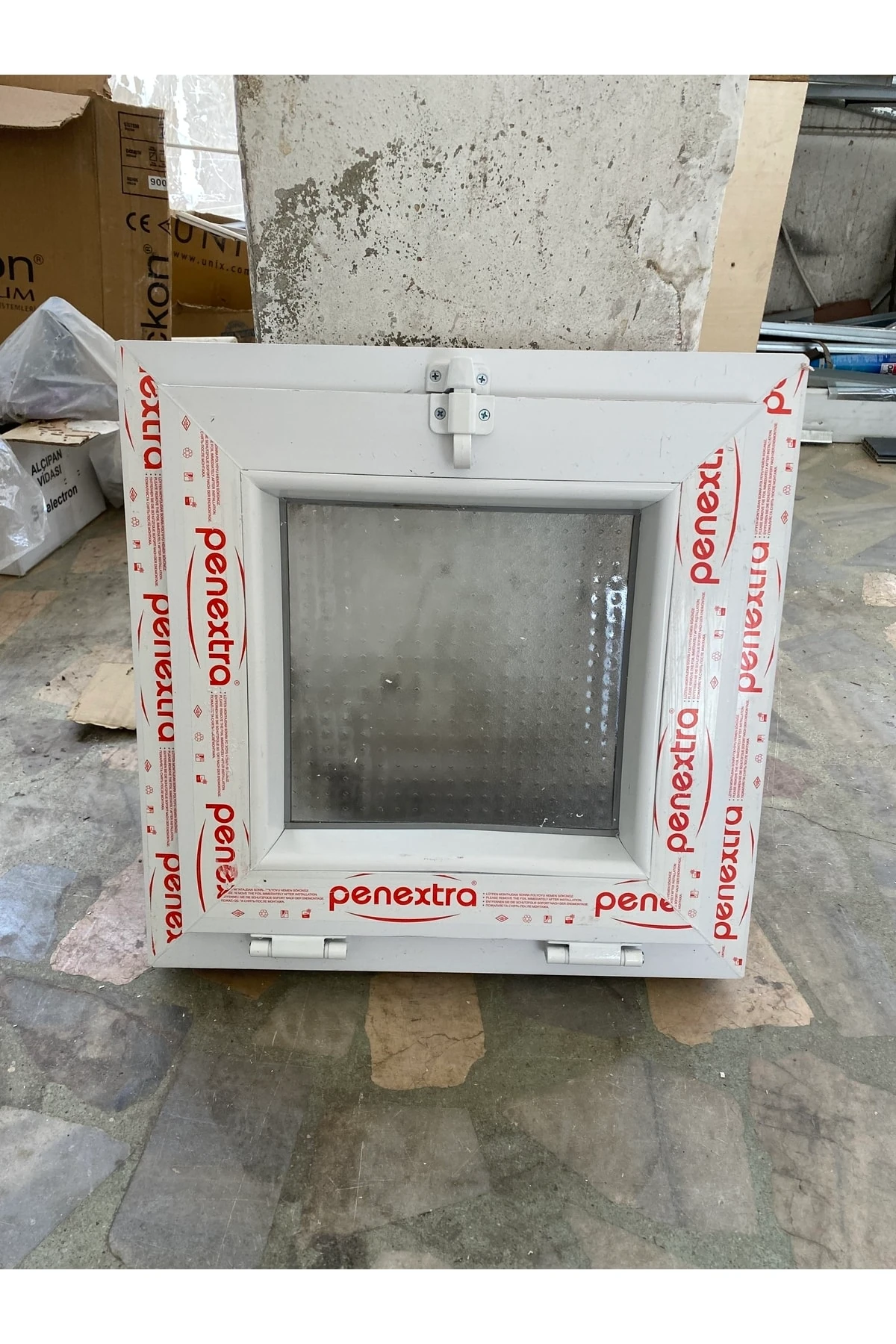 58&58 Banyo Wc Vasistas Penceresi