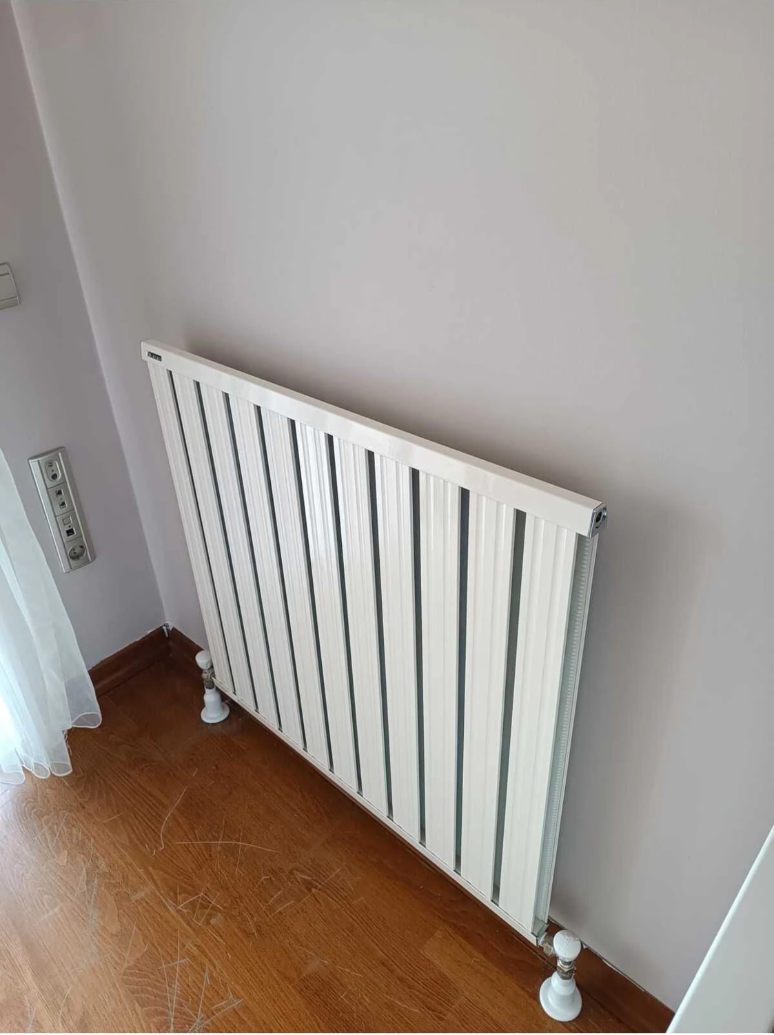Alüminyum Panel Radyatör Klasik 525X5 Ral 9010 Kırık Beyaz