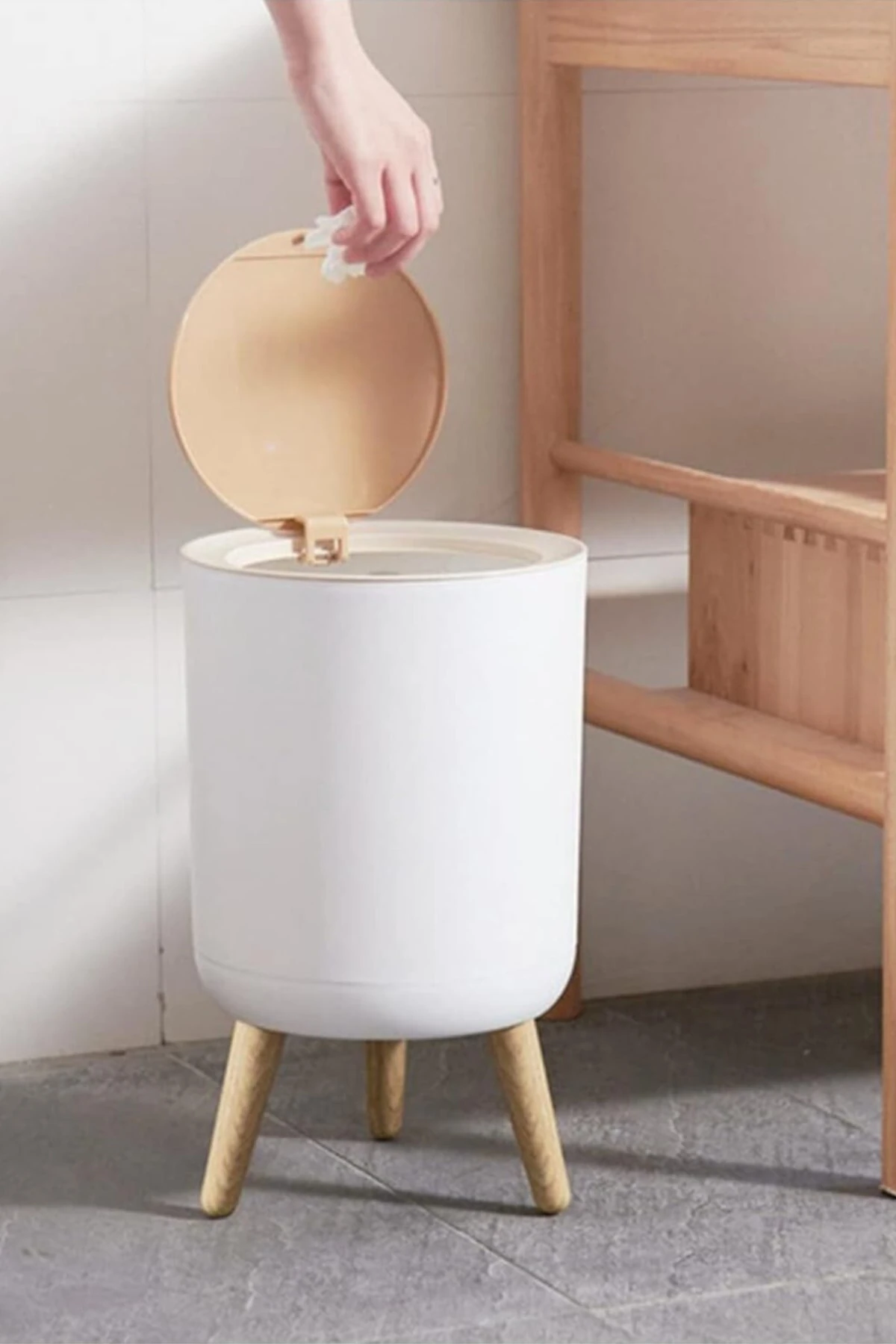 Click Kapaklı Ahşap Desenli Kaydırmaz Tabanlı Büyük Boy Çöp Kovası Shn-1197 Fma010015