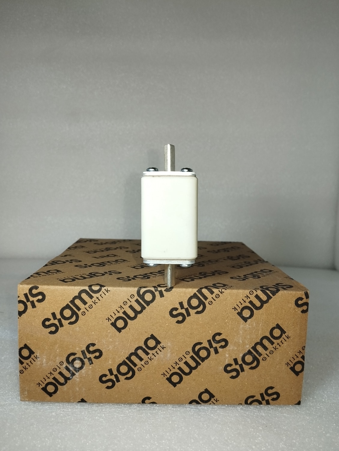 SNH00I0040 Çift Göstergeli Bıçaklı Sigorta 40A 120kA