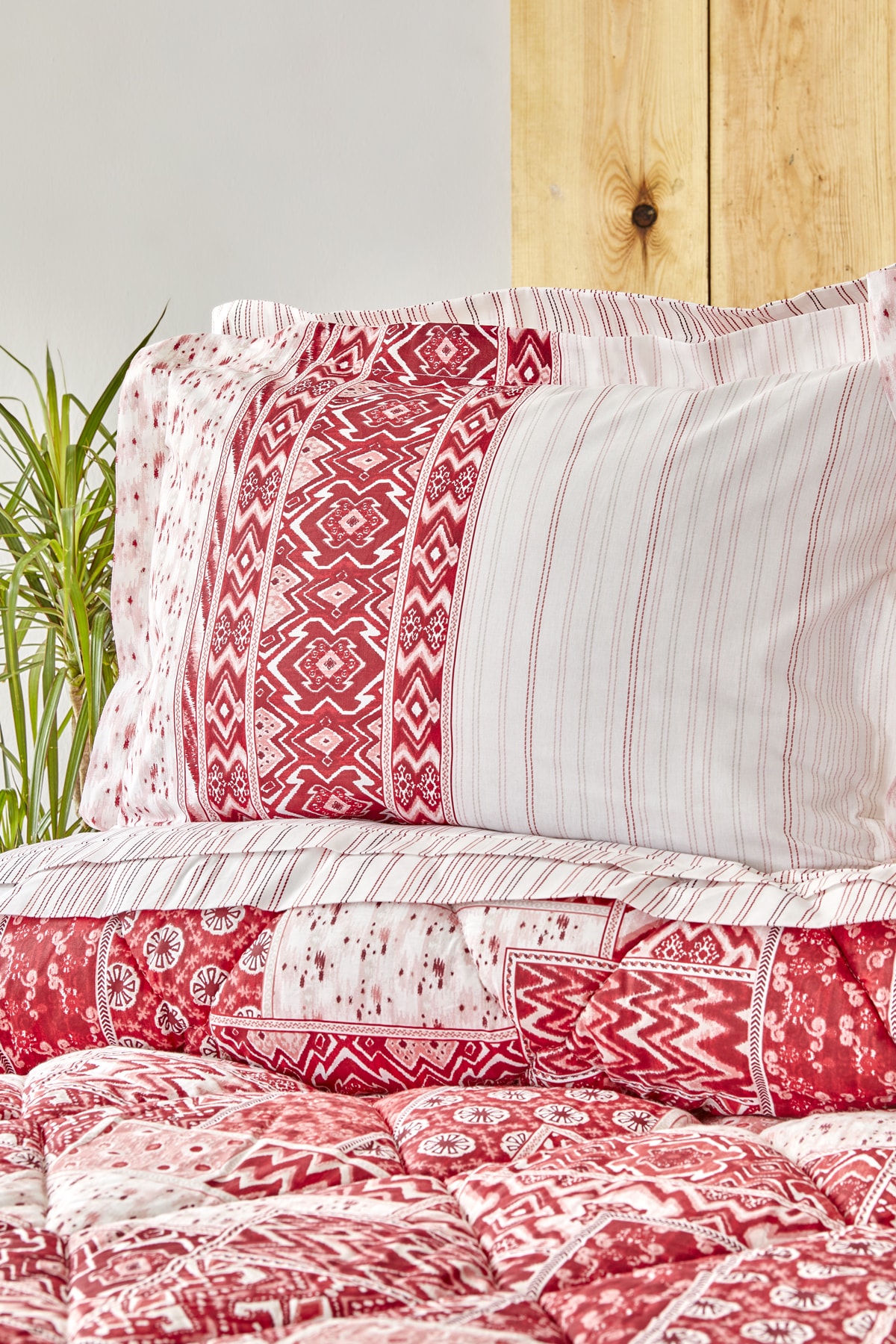 Pietra Kırmızı %100 Pamuk King Size Nevresim Takımı