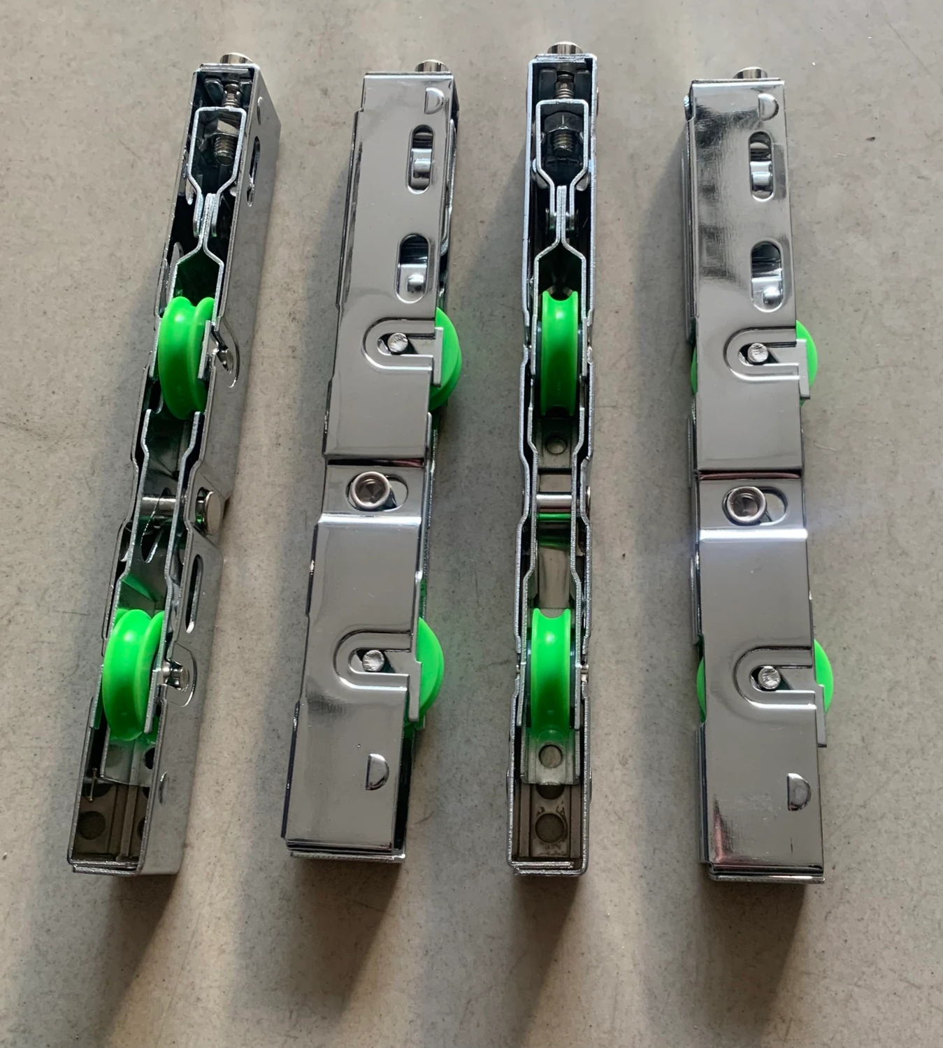 Çelik Gövde Yeşil Çiftli Sürme Kapı ve Pencere Tekeri