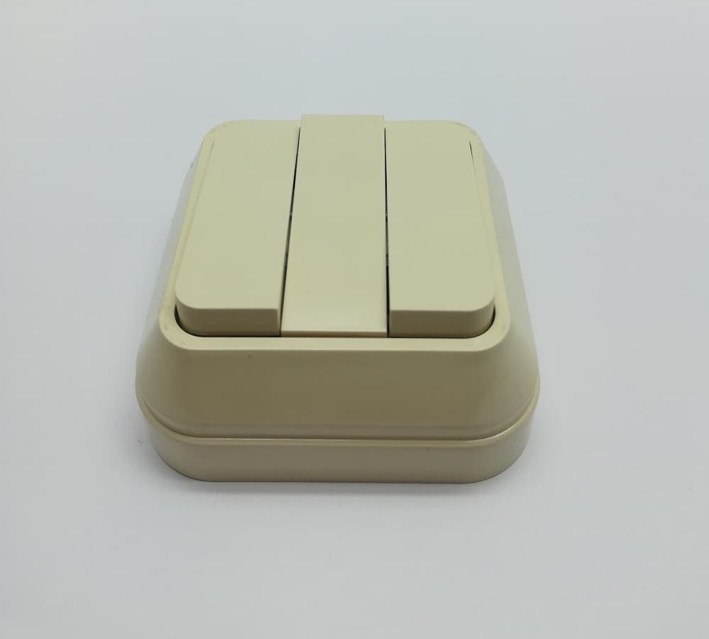 Makel Sıva Üstü Üçlü Anahtar Krem