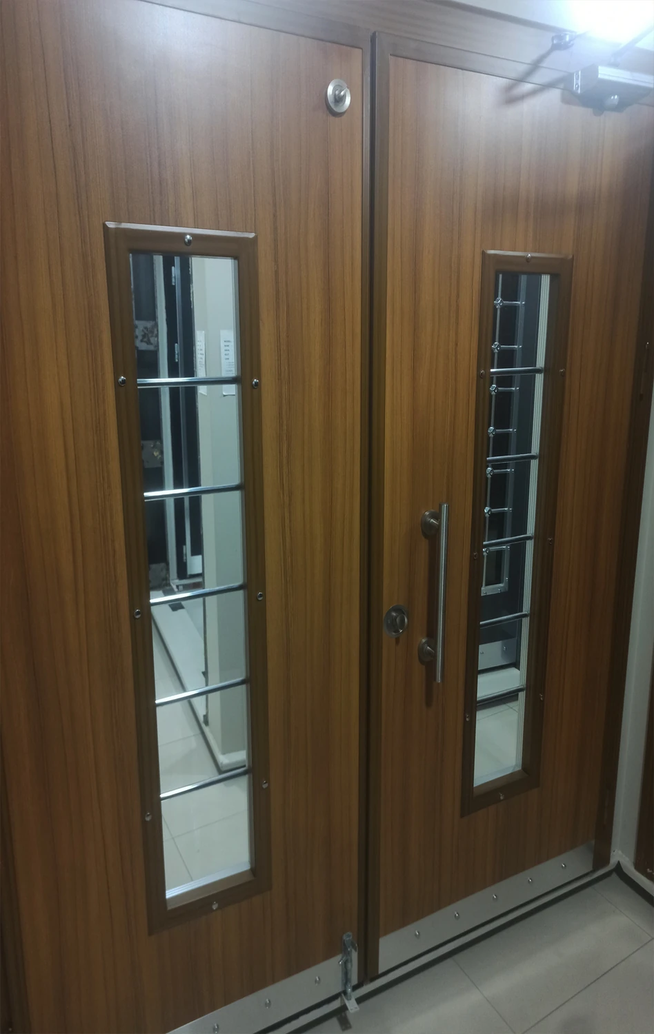 Çelik Kapı, Eskitme Kasalı Kabartmalı Abd Model Apartman Giriş Kapısı, Dış Mekan Kapısı