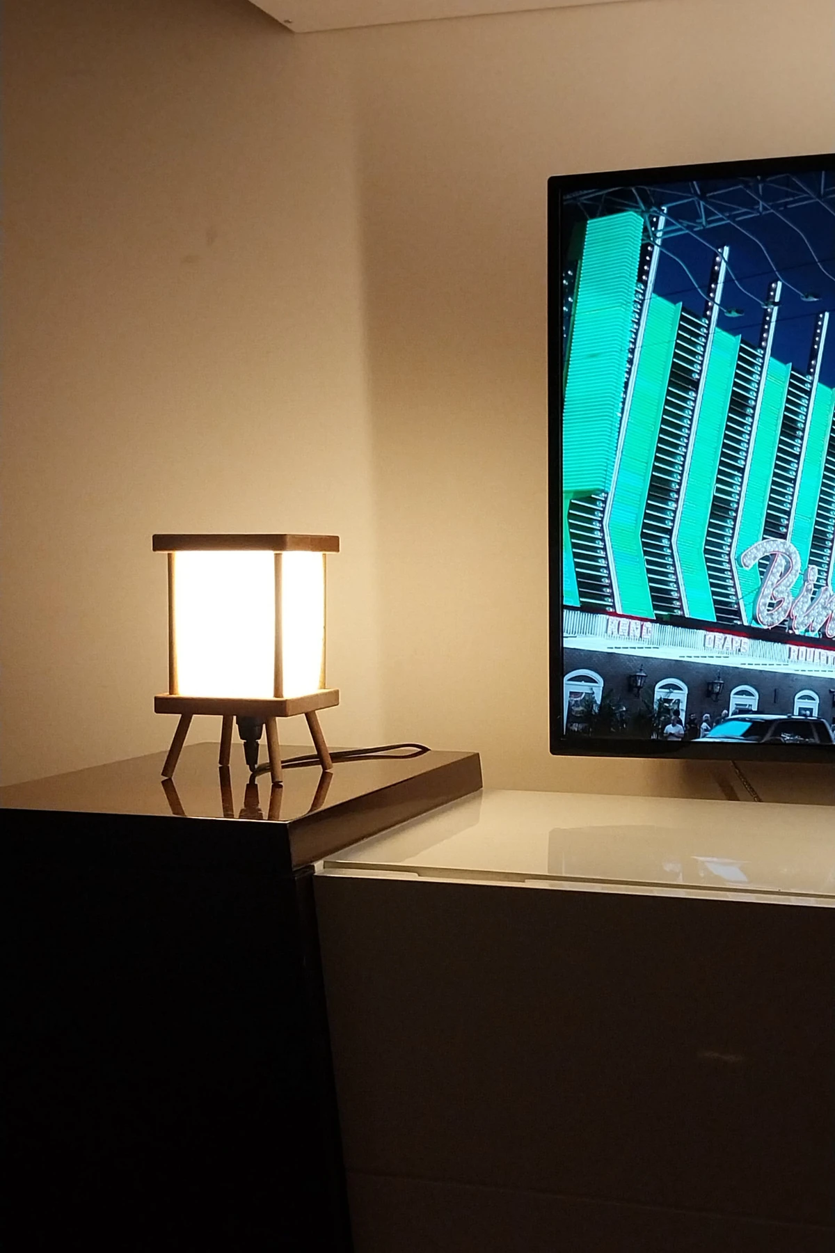 Aç-kapa Anahtarlı Lambader, Gece Lambası, Ahşap Lambader