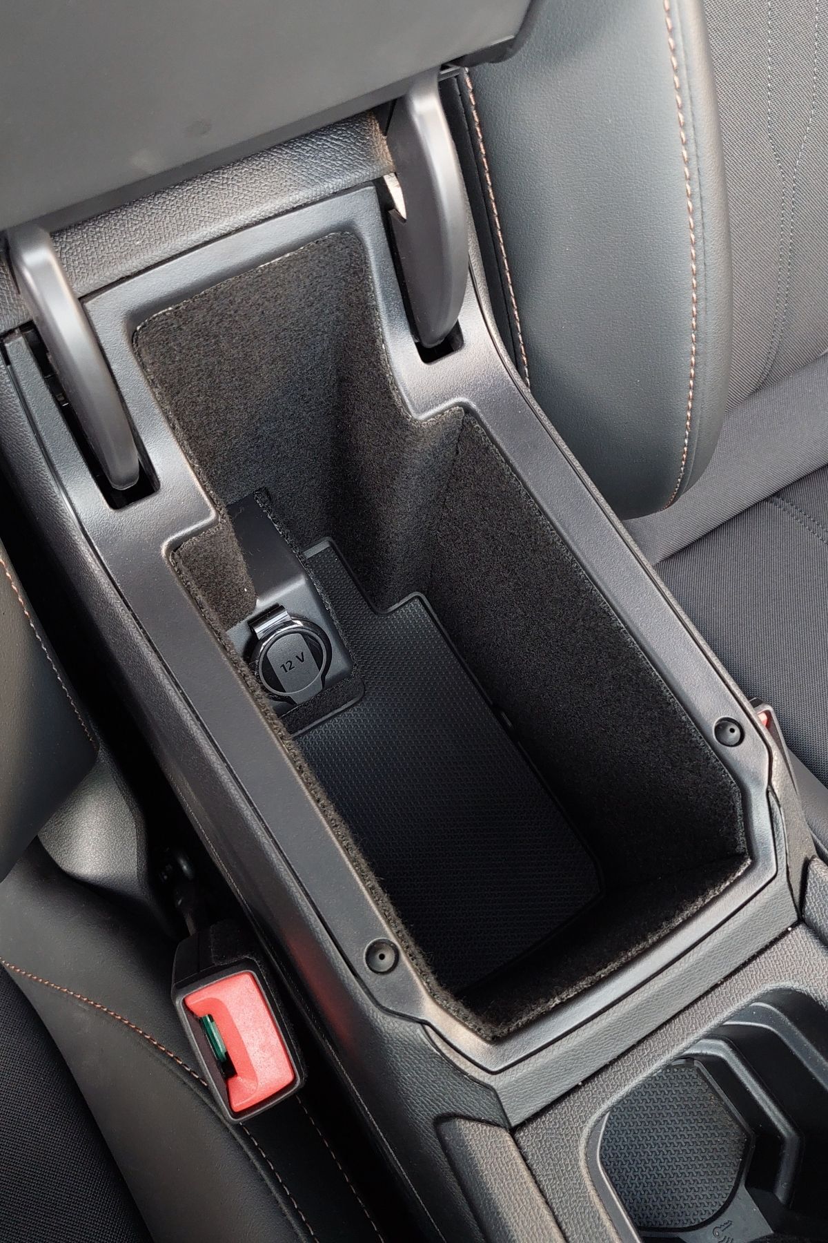 Cupra Formentor Konfor Seti Cep Içi Kumaş Kaplama Ses Izolasyon Amaçlı Ürün