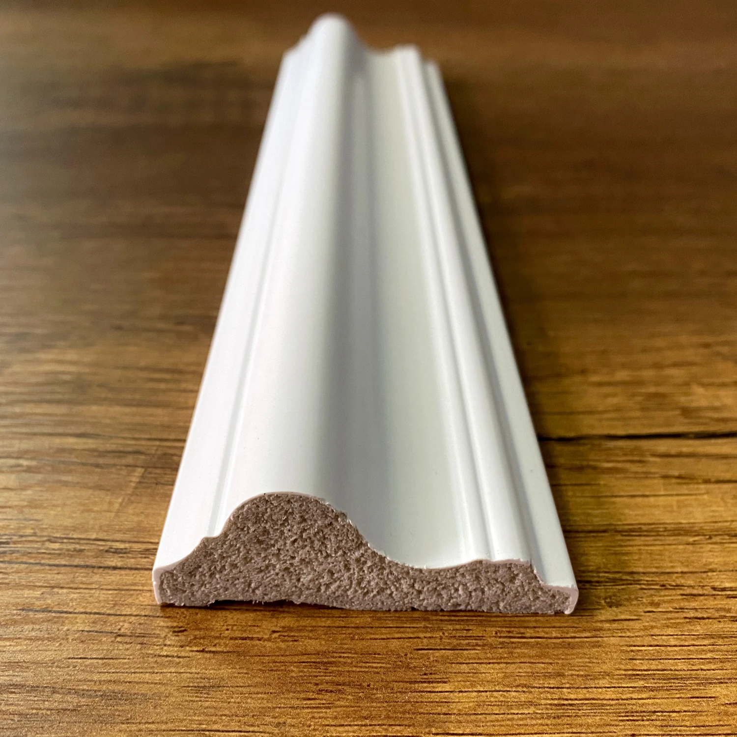 6 cm Boyanabilir Beyaz Duvar Çıtası Bordür, Sert Polimer Köpük Değildir 1 Boy Sipariş 240 Cm'dir