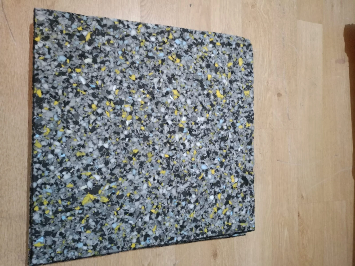 Ses Yalıtım Süngeri Bariyerli Bondex 33 mm 100 cm x 100 cm